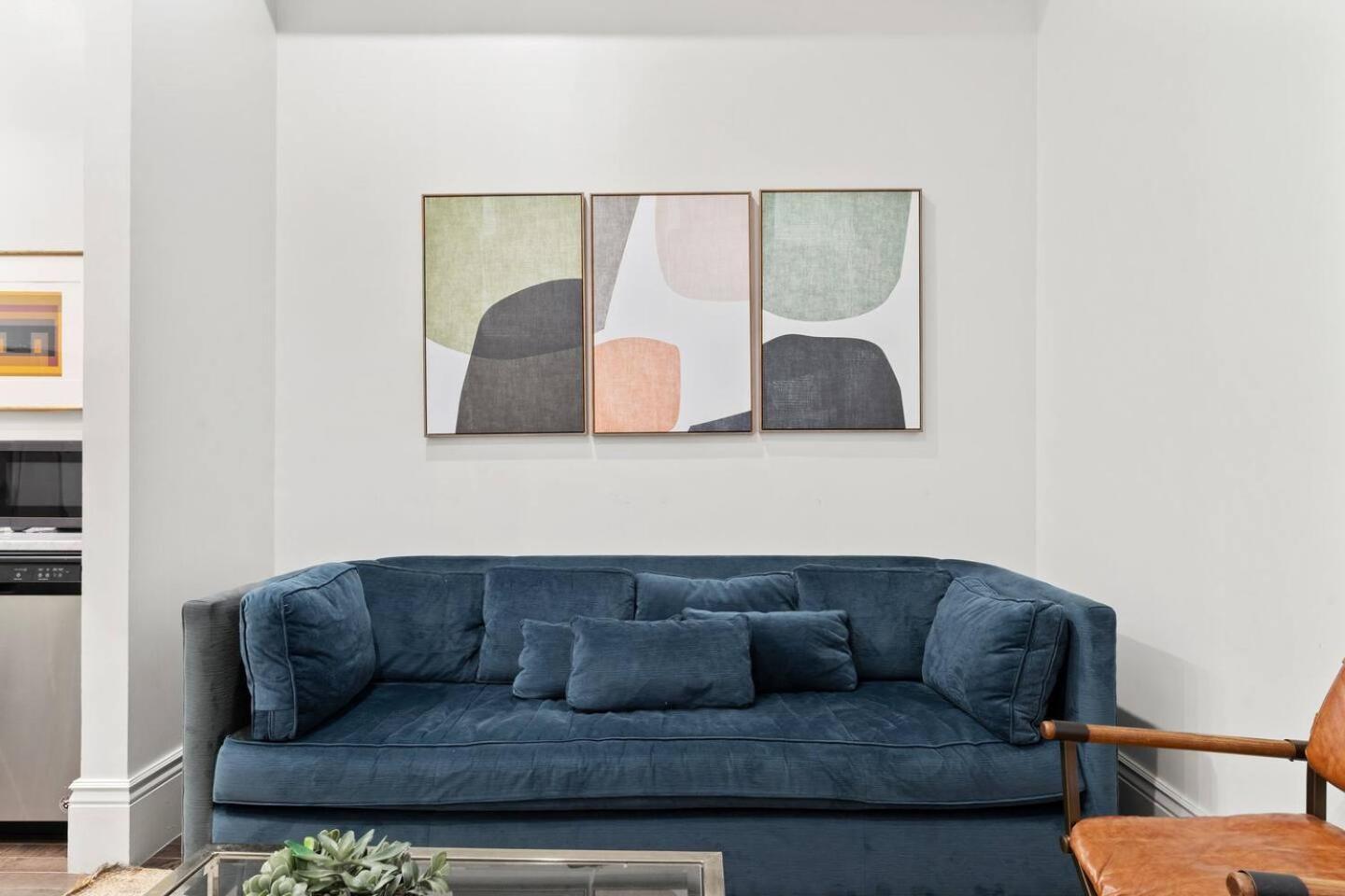 Group-friendly Nola Near Bourbon New Orleans