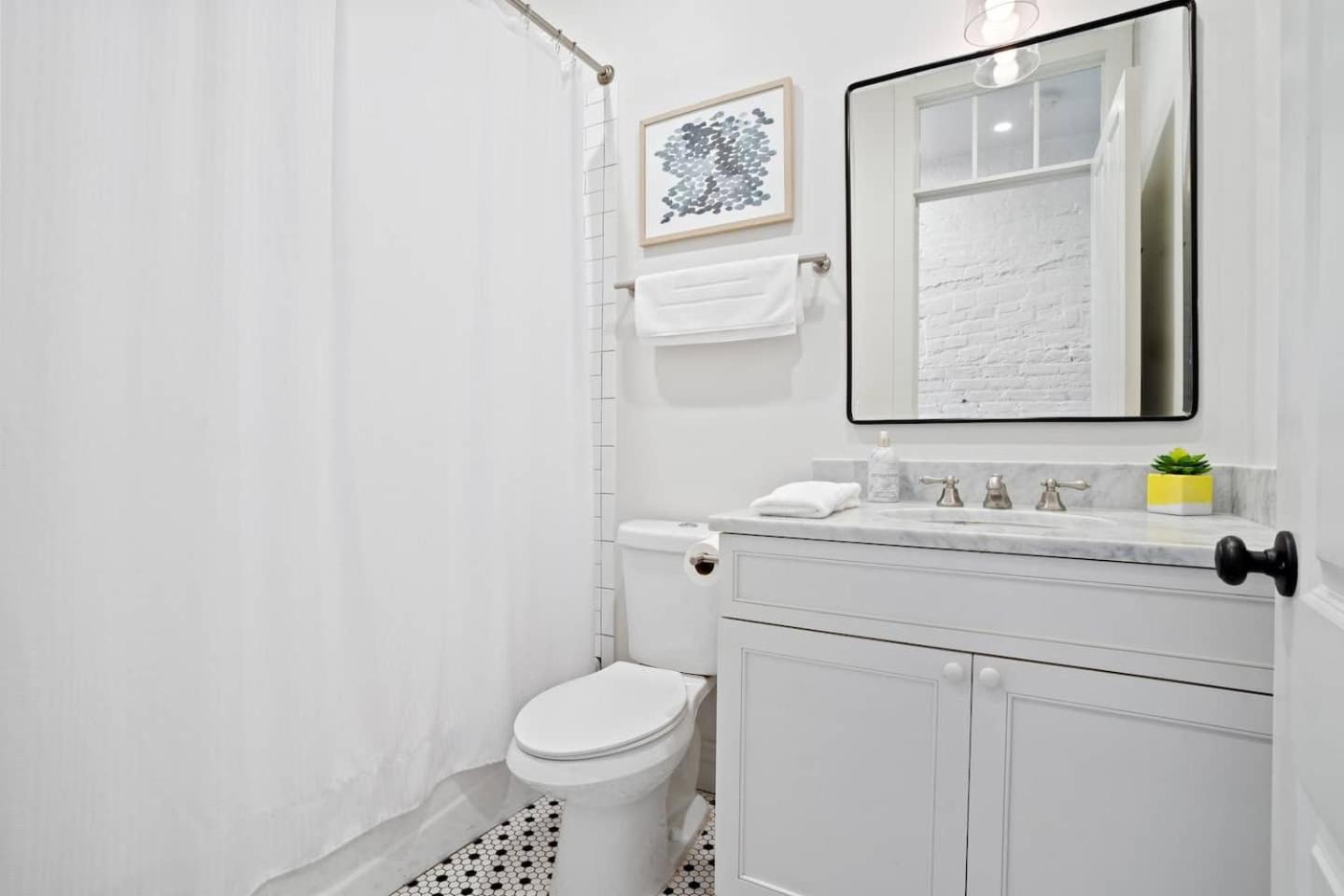 Hotel Group-friendly Near Bourbon Street New Orleans