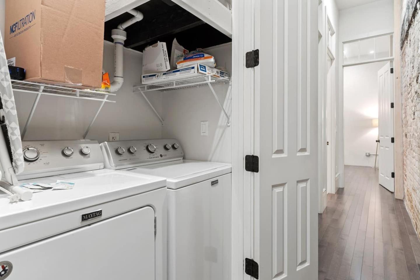 Group-friendly Nola Near Bourbon * New Orleans