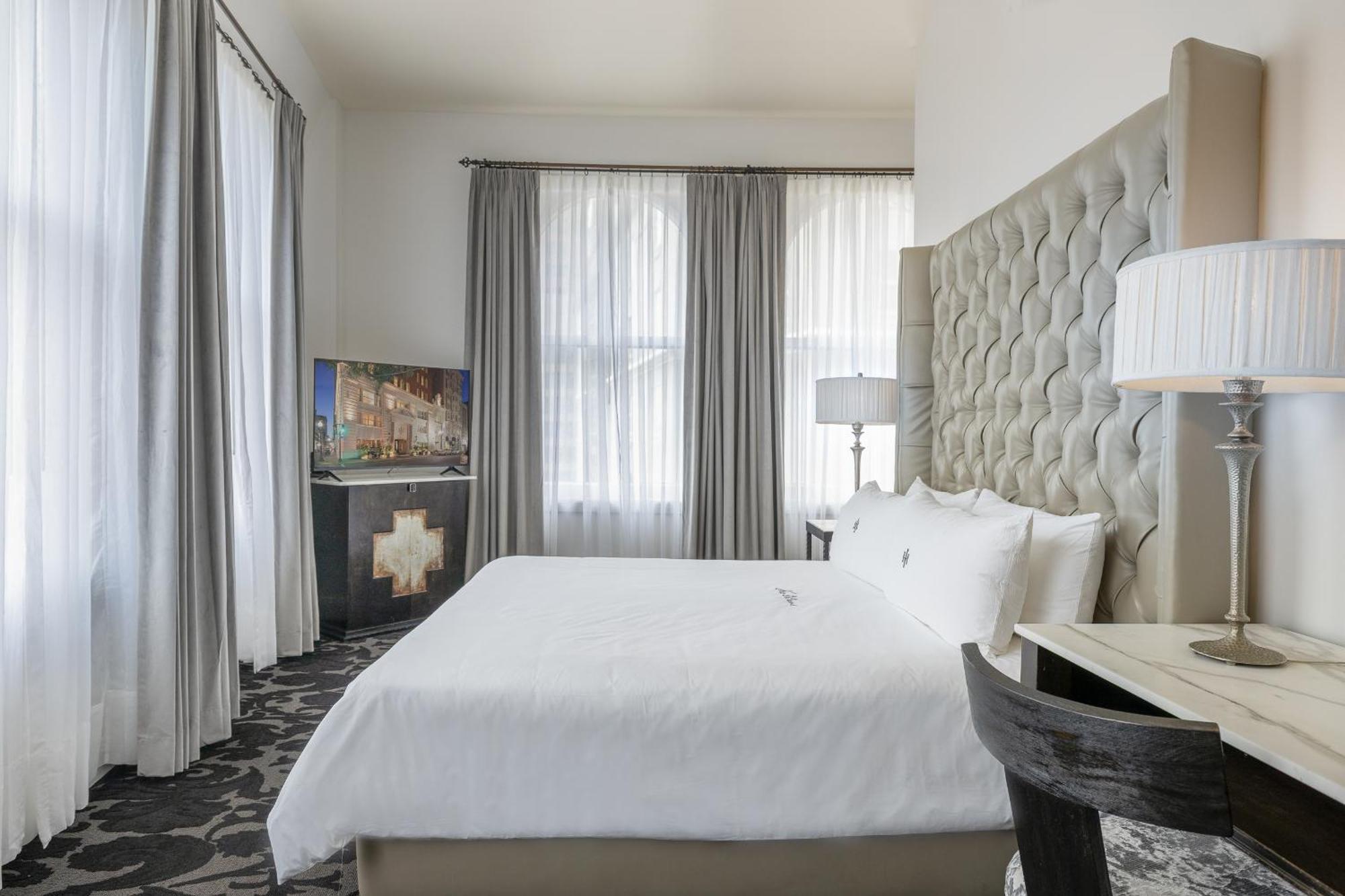 International House 4*