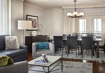 Renaissance Arts Warehouse District New Orleans