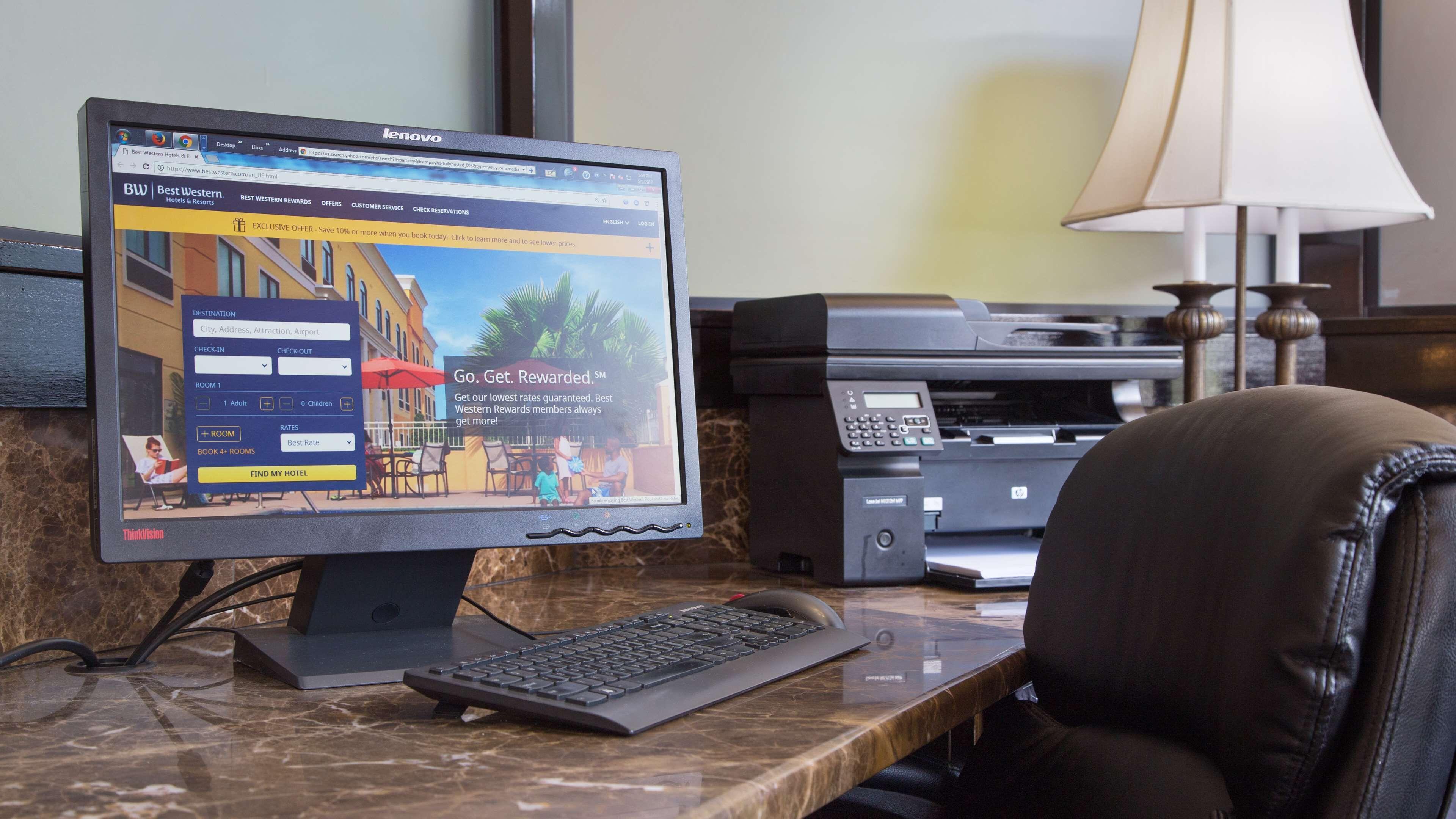 Western French Quarter Courtyard New Orleans