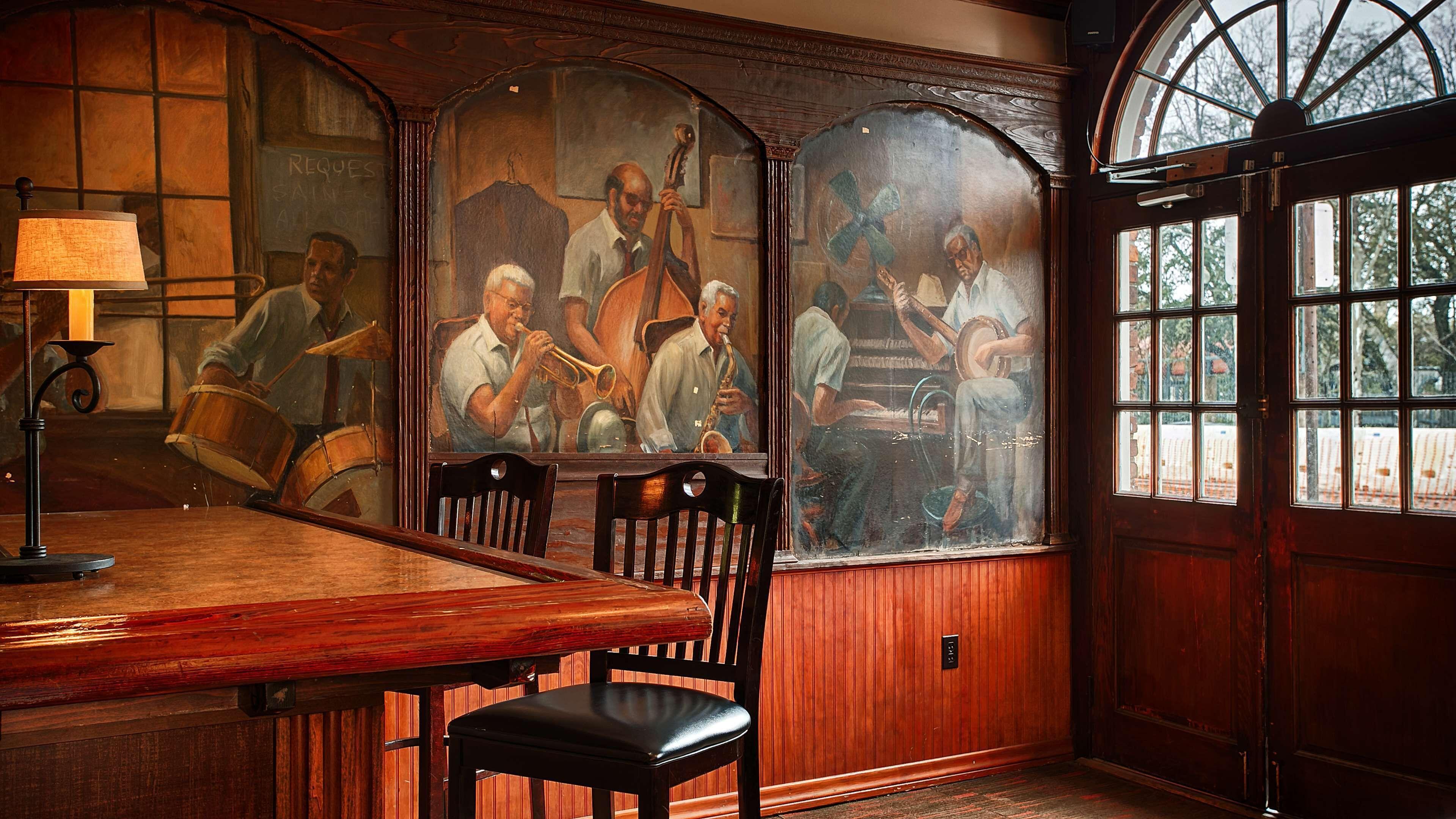 Western French Quarter Courtyard
