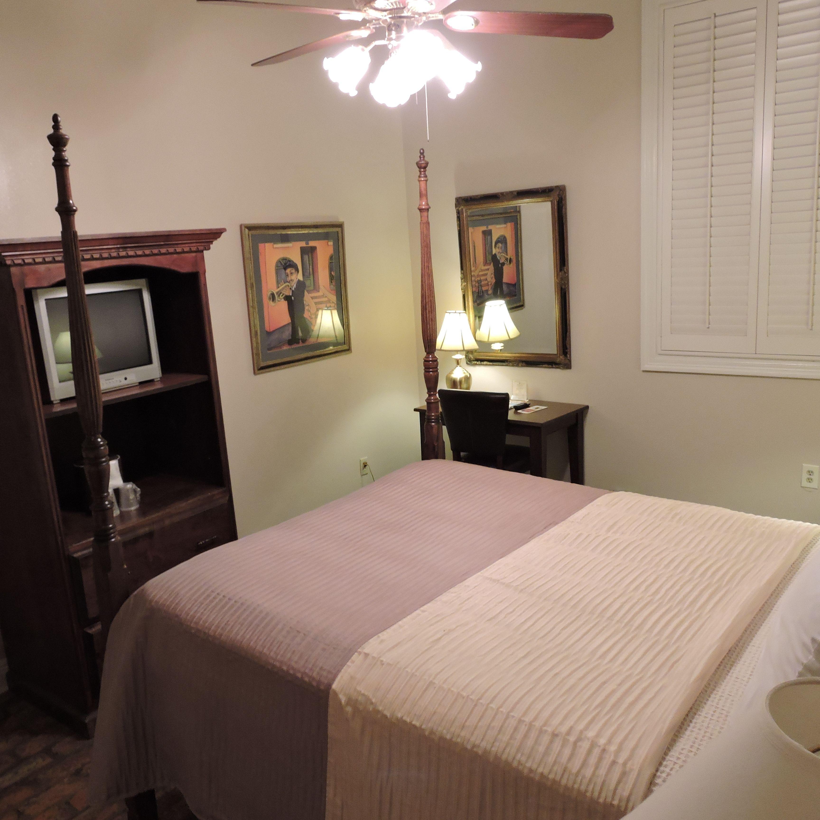 Courtyard By The French Quarter Hotel New Orleans