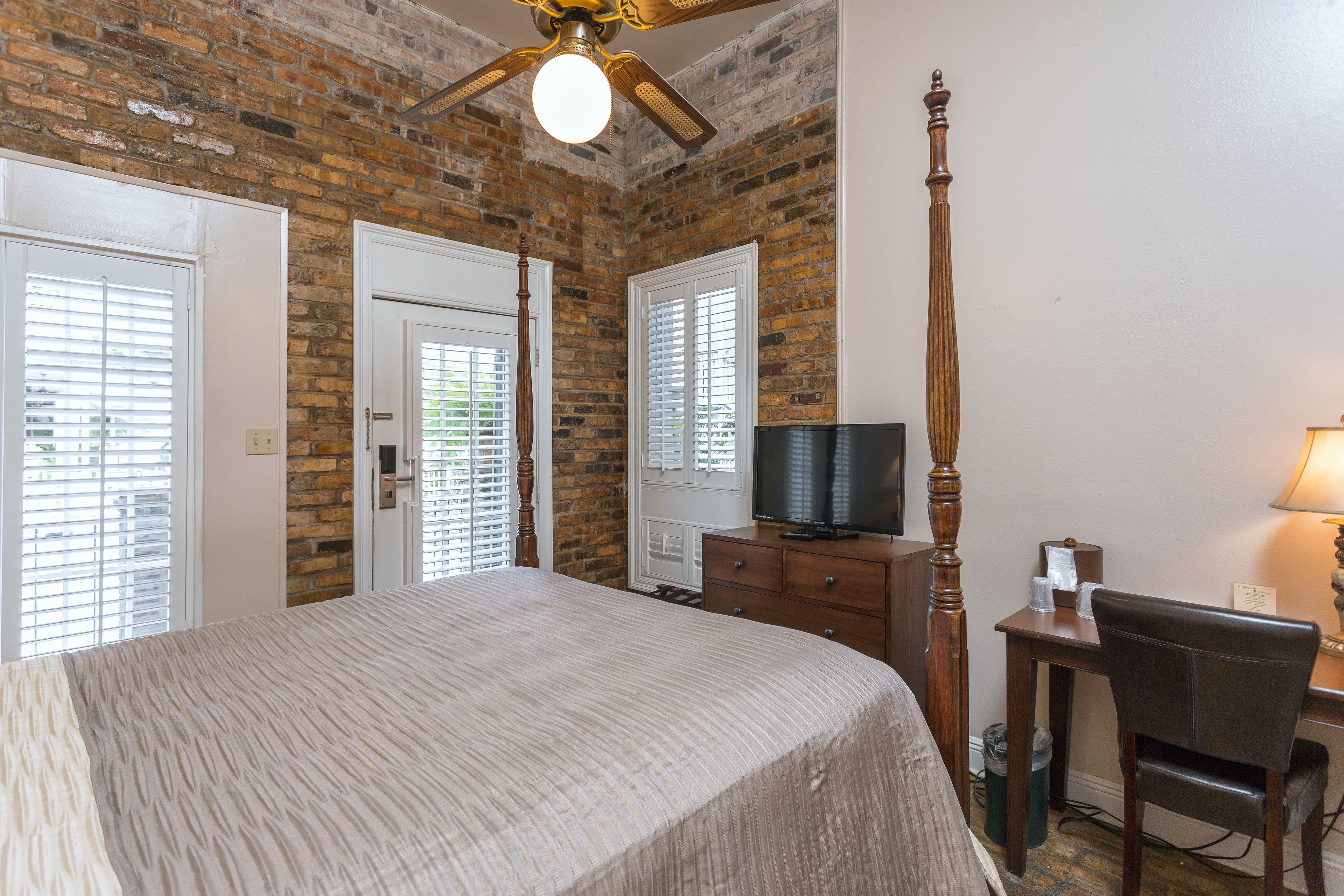 Hotel Courtyard By The French Quarter New Orleans