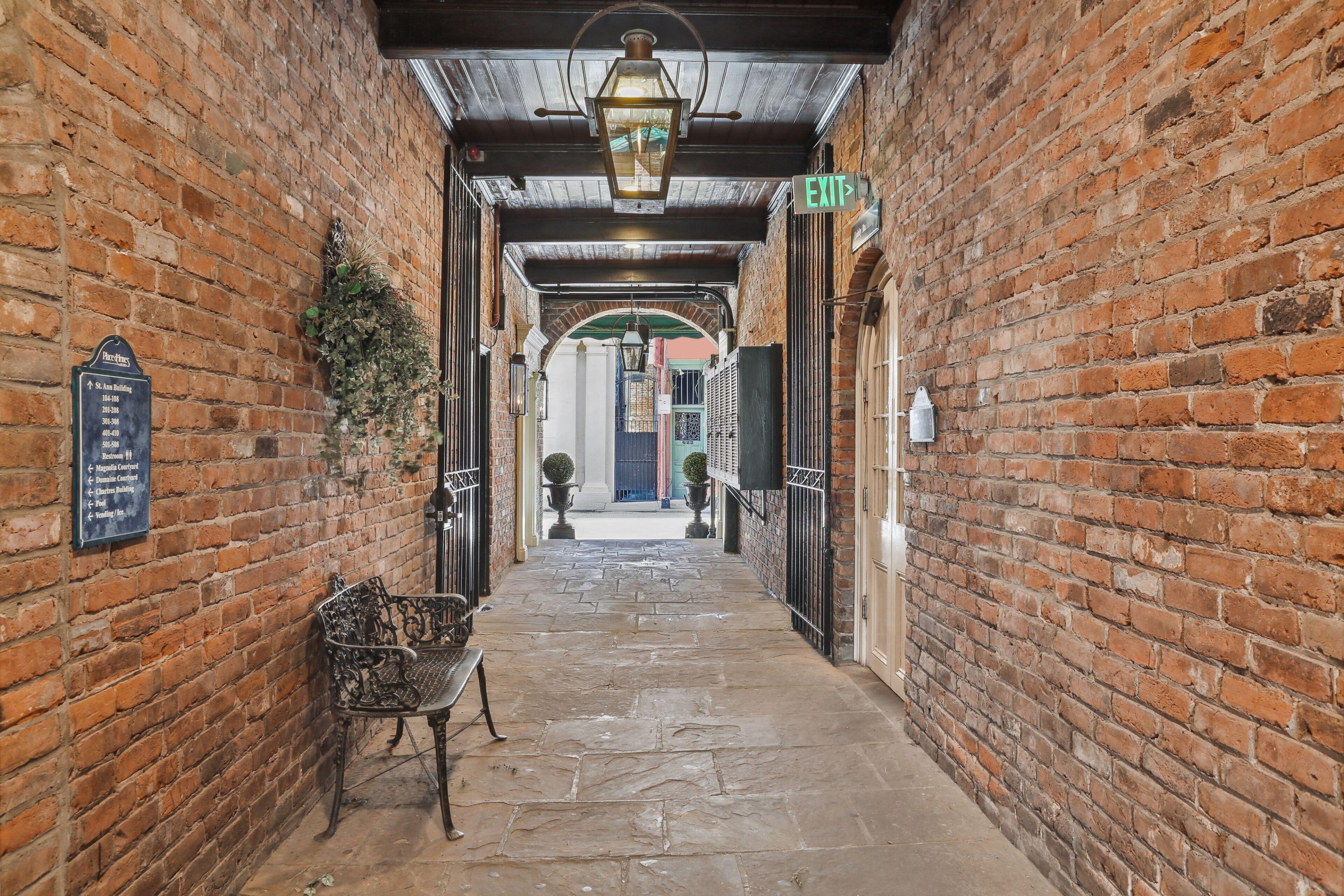 Hotel Place D'armes 3*