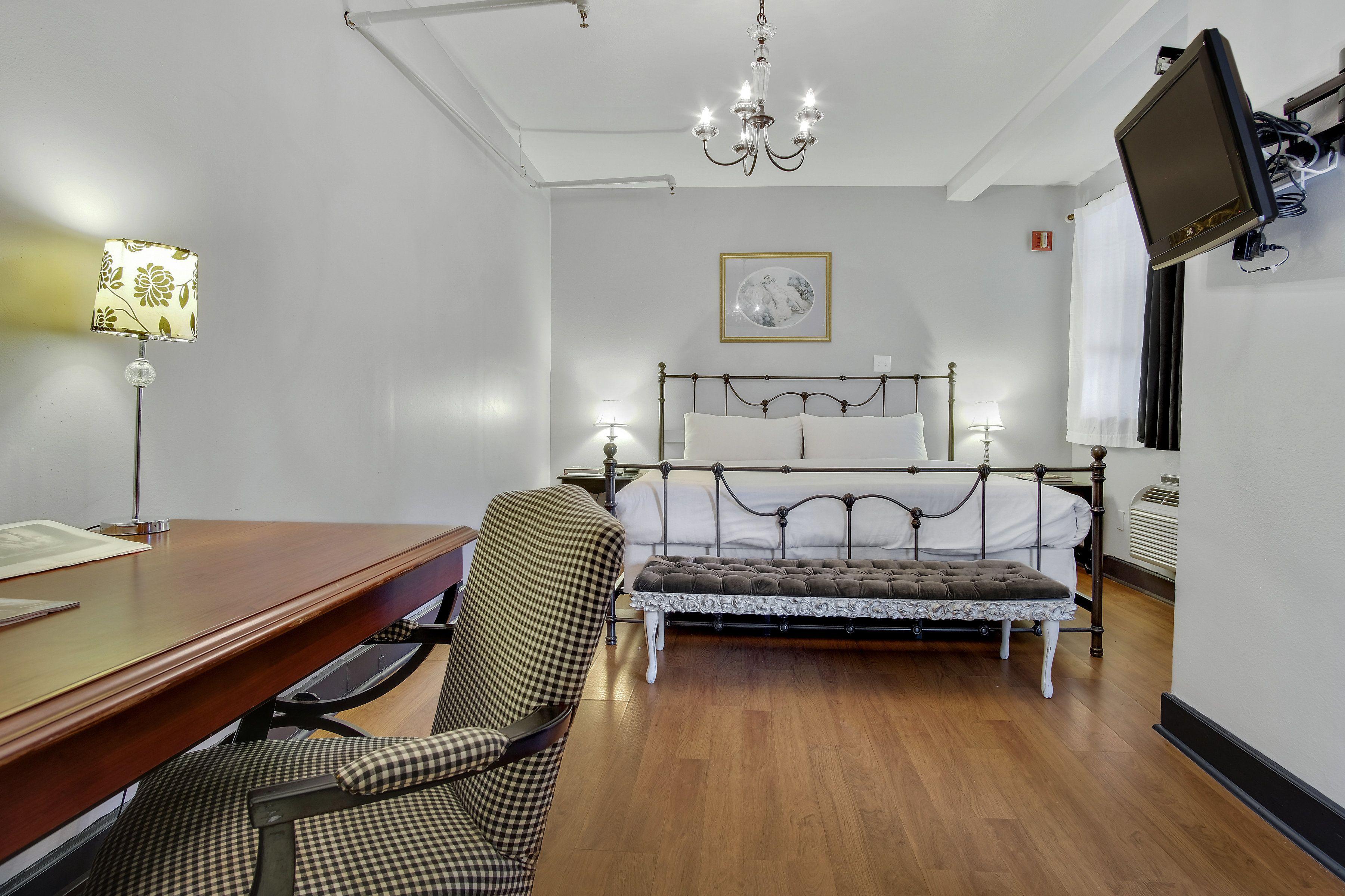 Hotel Rathbone Mansions 3*