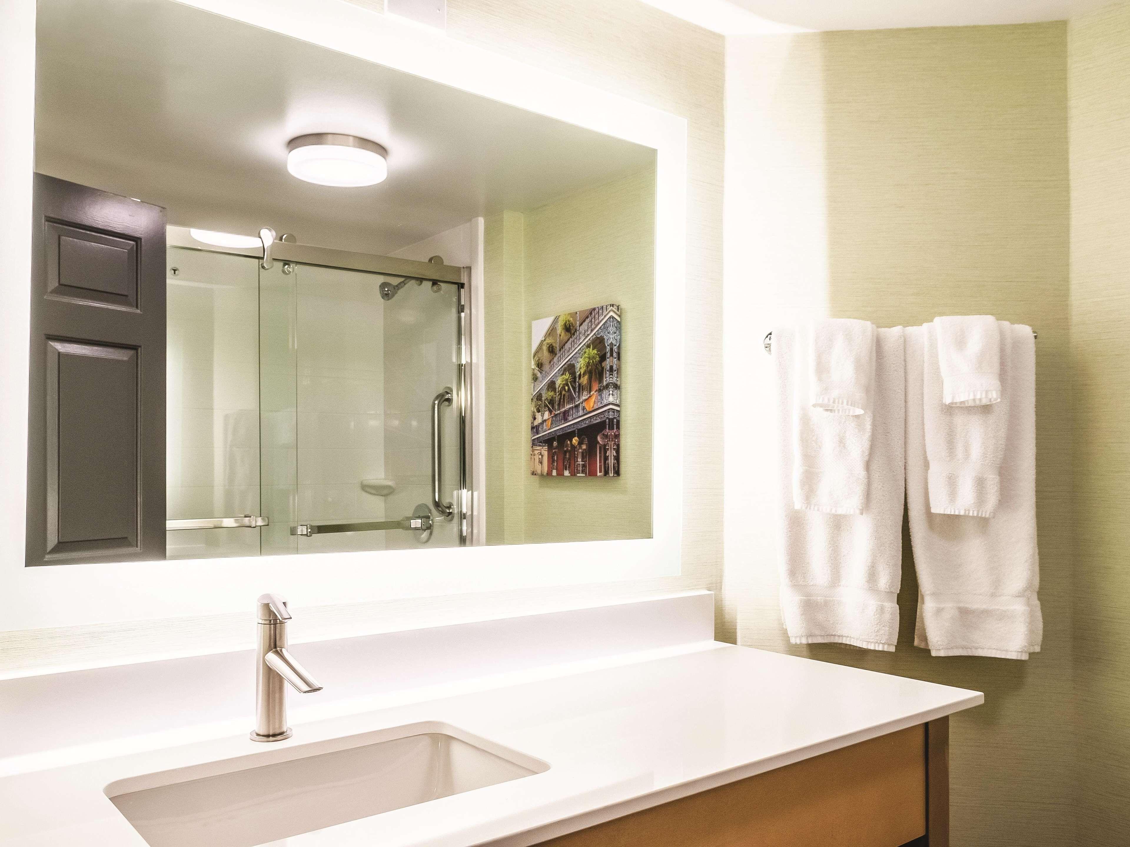 La Quinta Inn & Suites By Wyndham New Orleans Downtown 3*