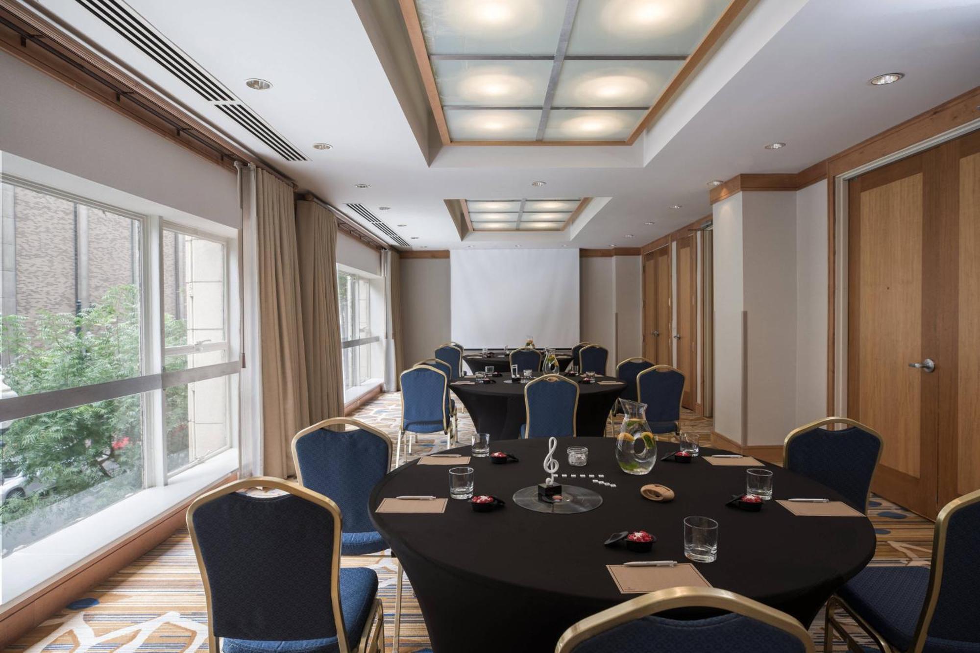 Renaissance Pere Marquette French Quarter Area Hotel 4*