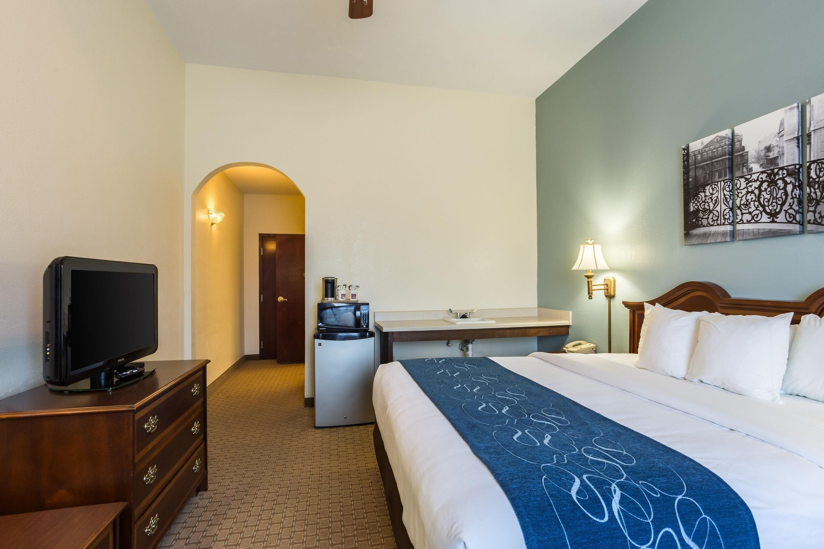 Hotel Comfort East 2*