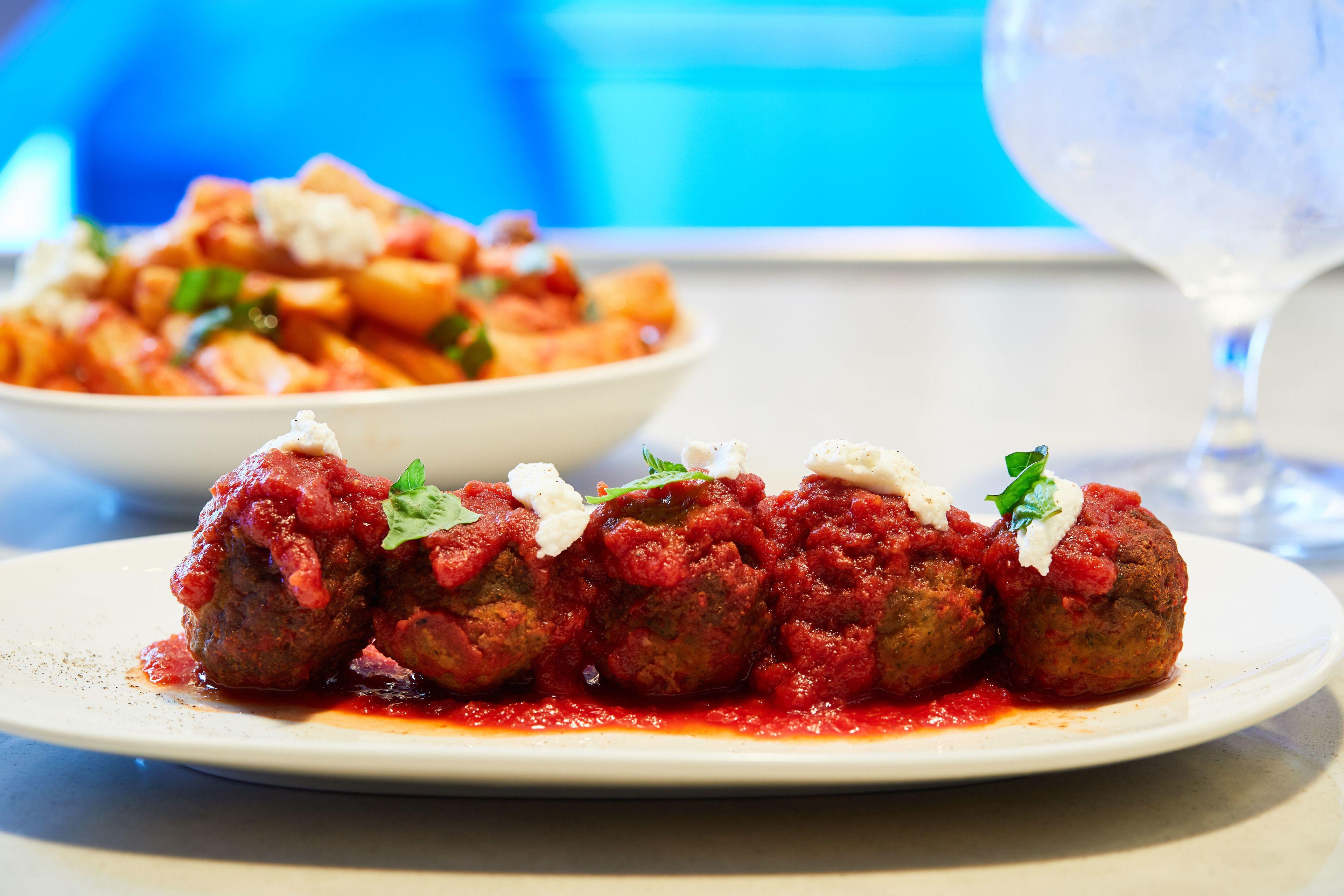 Ac By Marriott French Quarter Hotel New Orleans