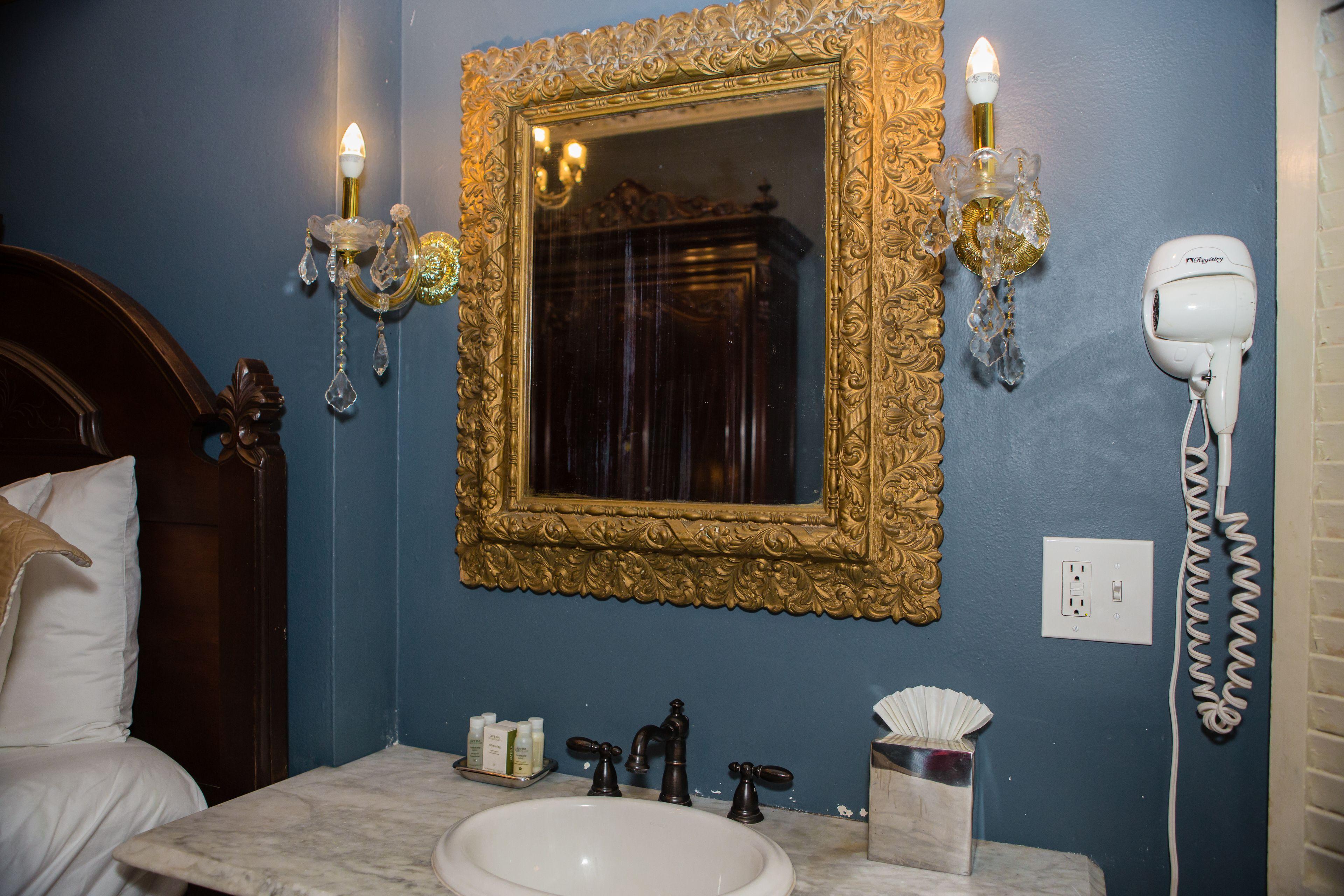 Lamothe House A French Quarter