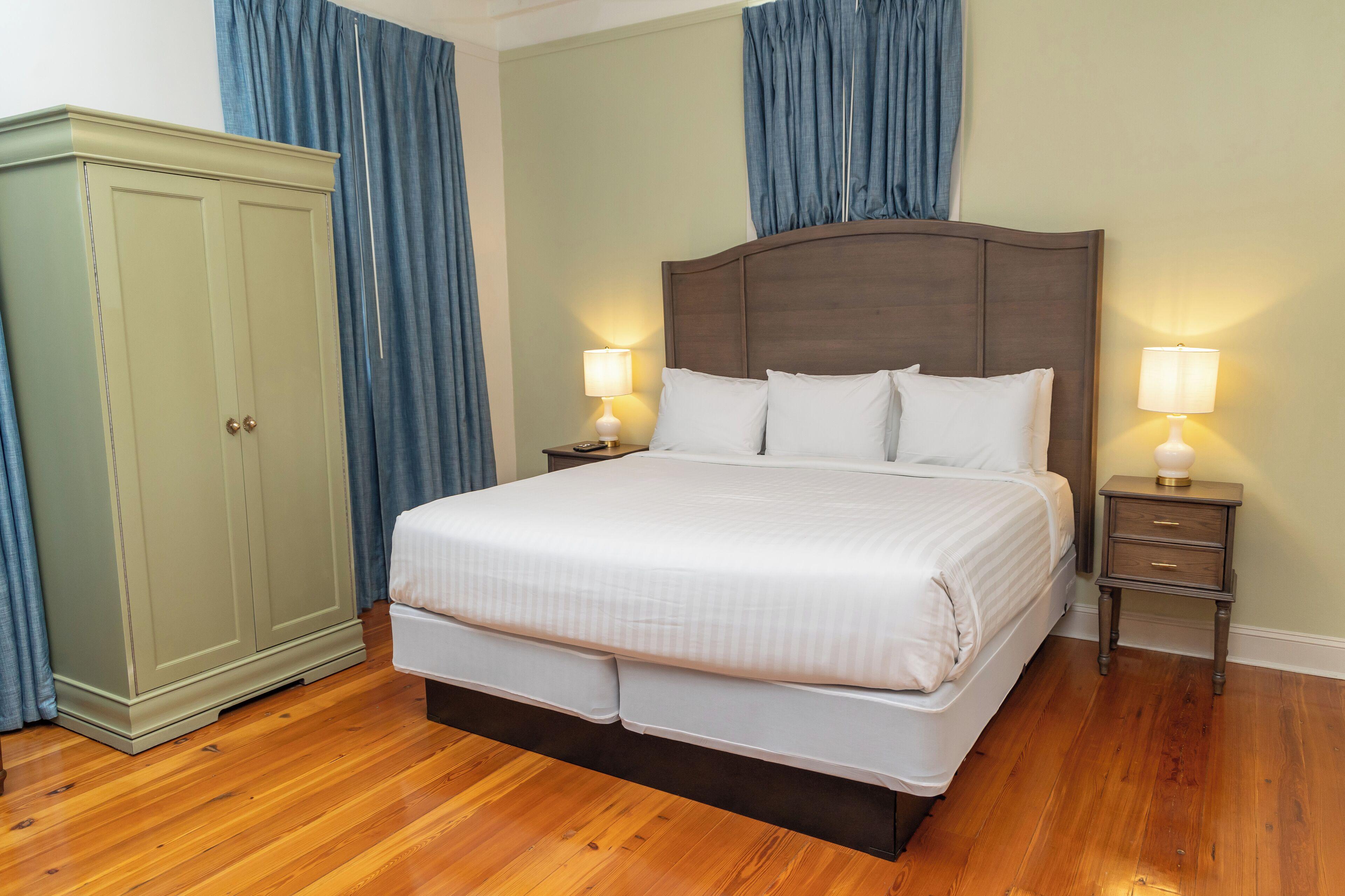 Lamothe House A French Quarter Hotel