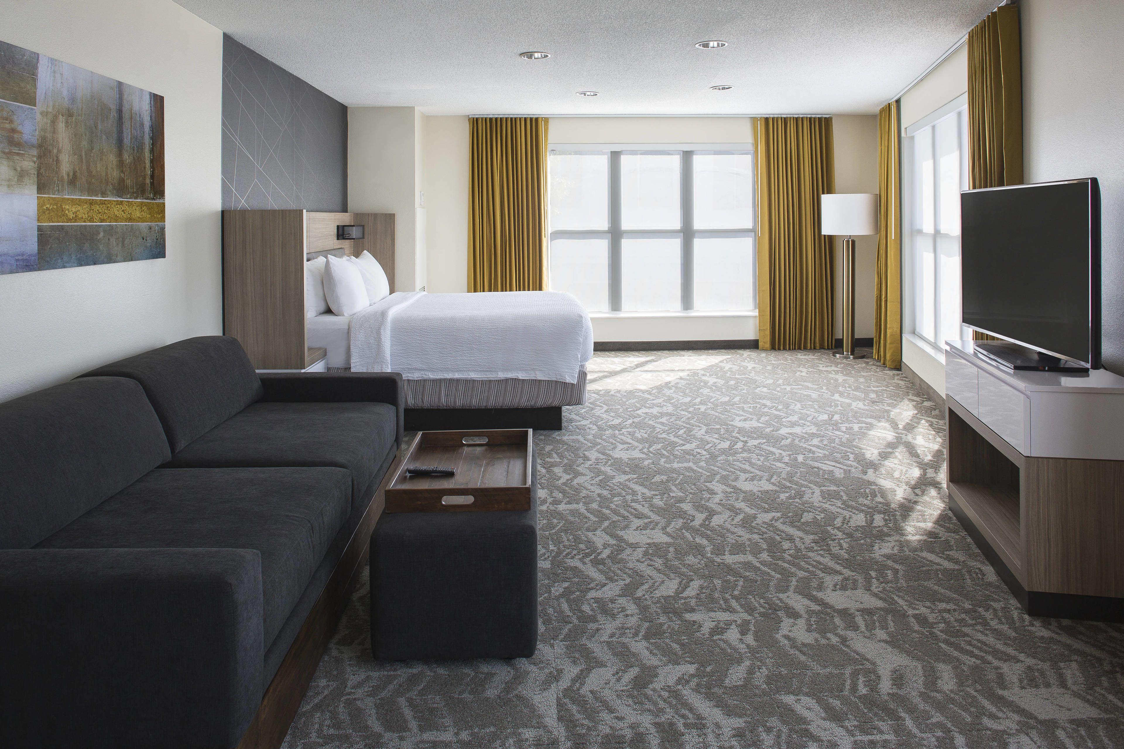 Springhill By Marriott Warehouse Arts District Hotel 3*