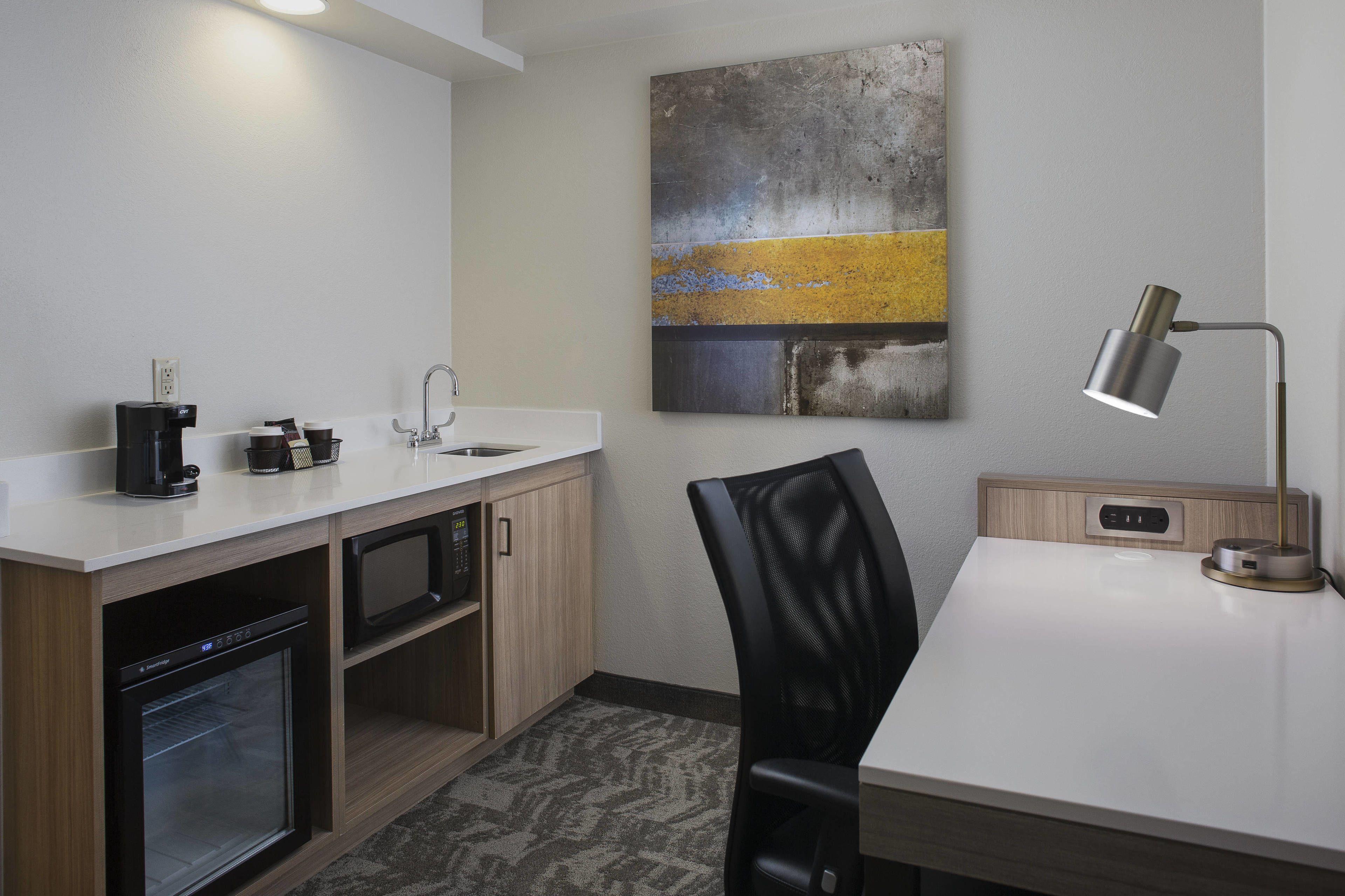 Springhill By Marriott Warehouse Arts District Hotel