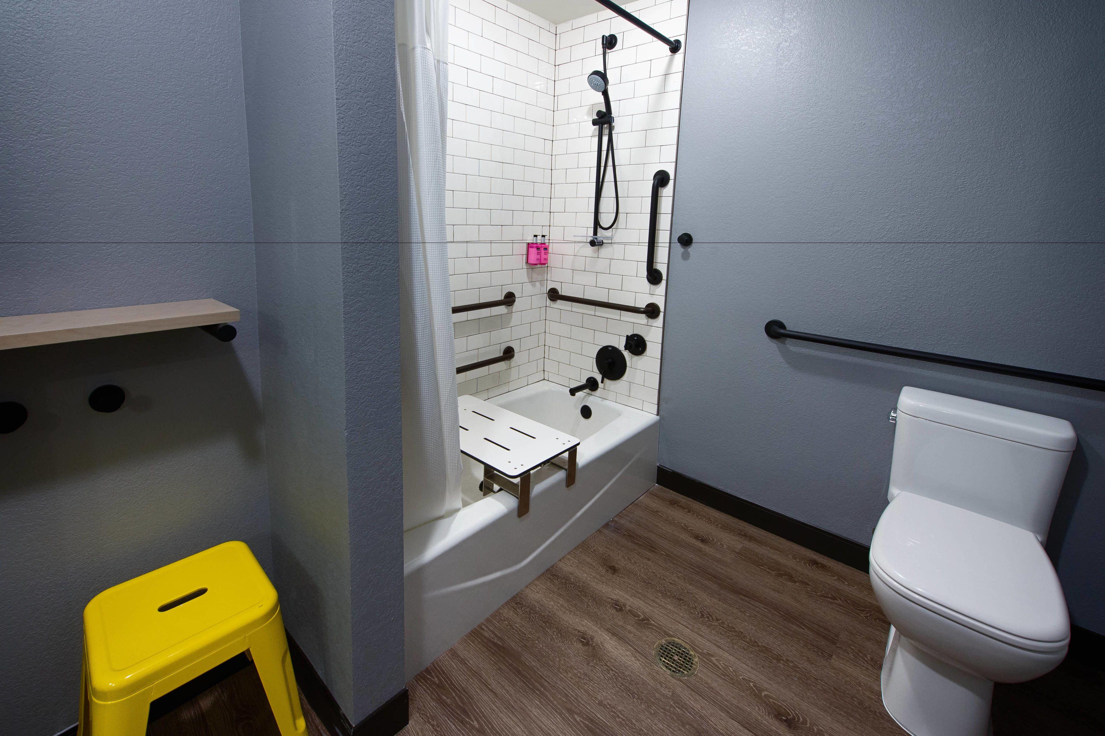 Moxy Downtown/french Quarter Area 3*