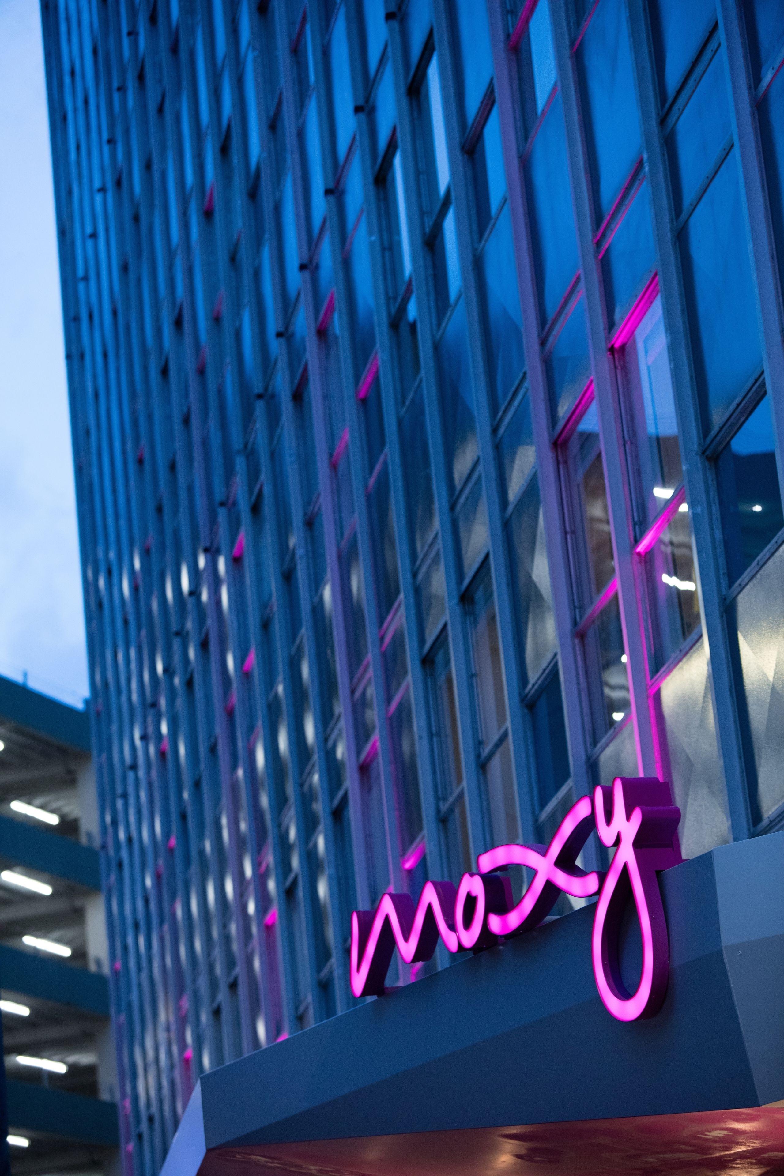 Hotel Moxy Downtown/french Quarter Area 3*