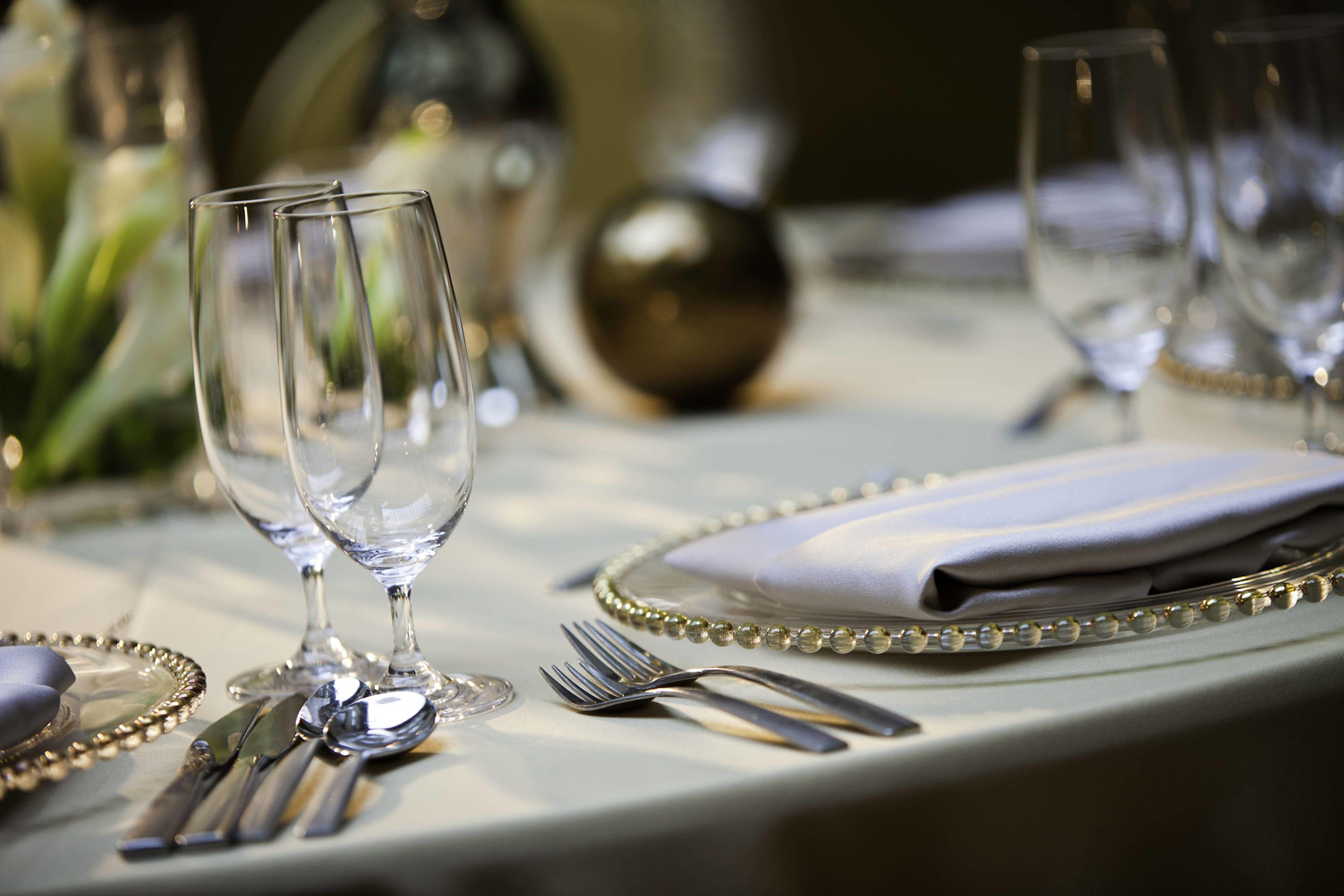 Renaissance Arts Warehouse District 4*