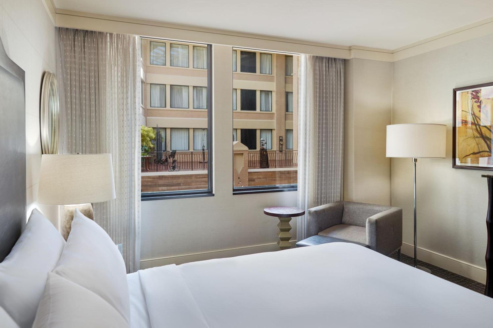 Hotel Renaissance Arts Warehouse District New Orleans