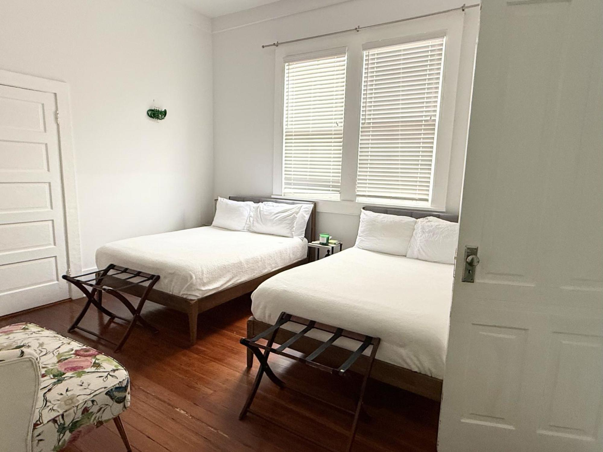 Luxury Spacious - 3 Block Walk To French Quarter *