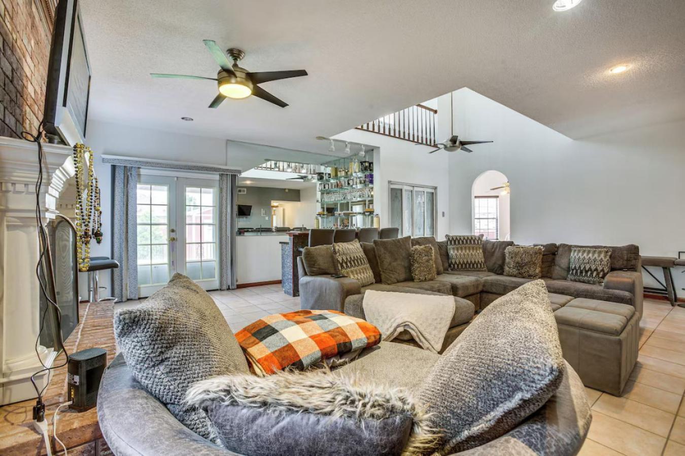 Peaceful 4br - Yard, Family Comforts Holiday home *