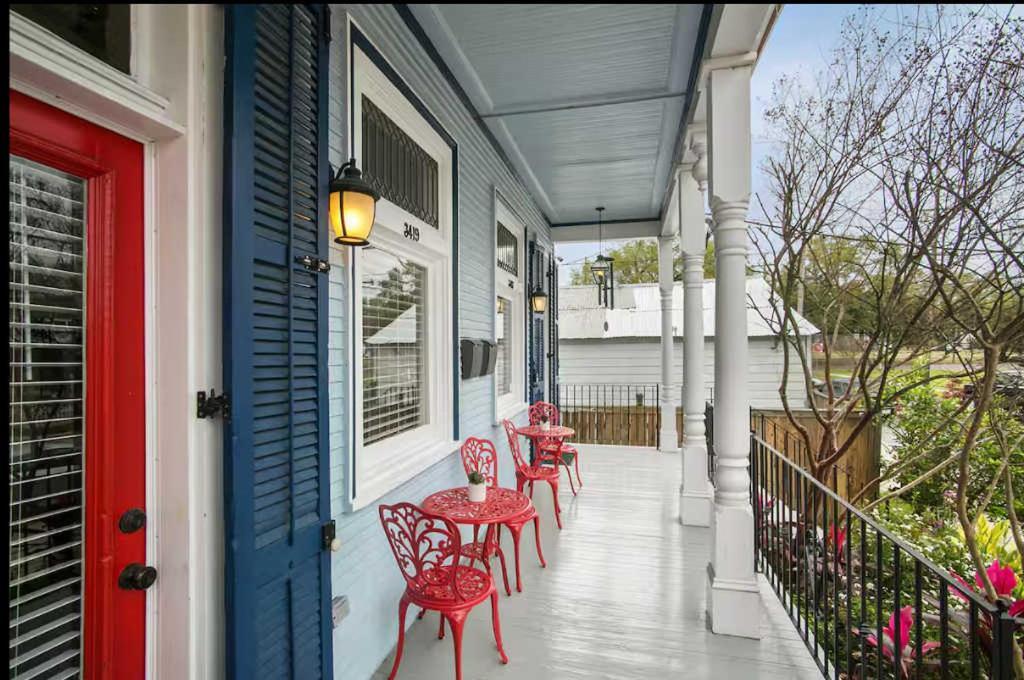 Heart Of Midcity Front Porch 3bd 2 Bath Streetcar *