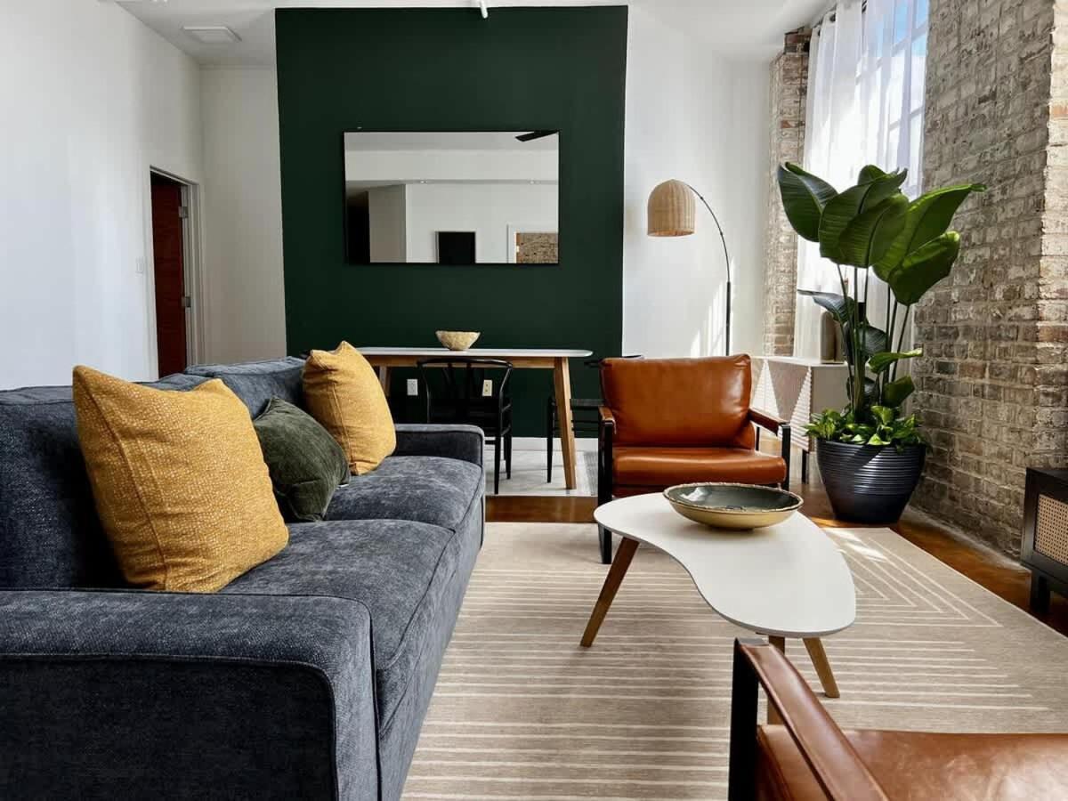 Stylish Industrial Loft In Warehouse District *