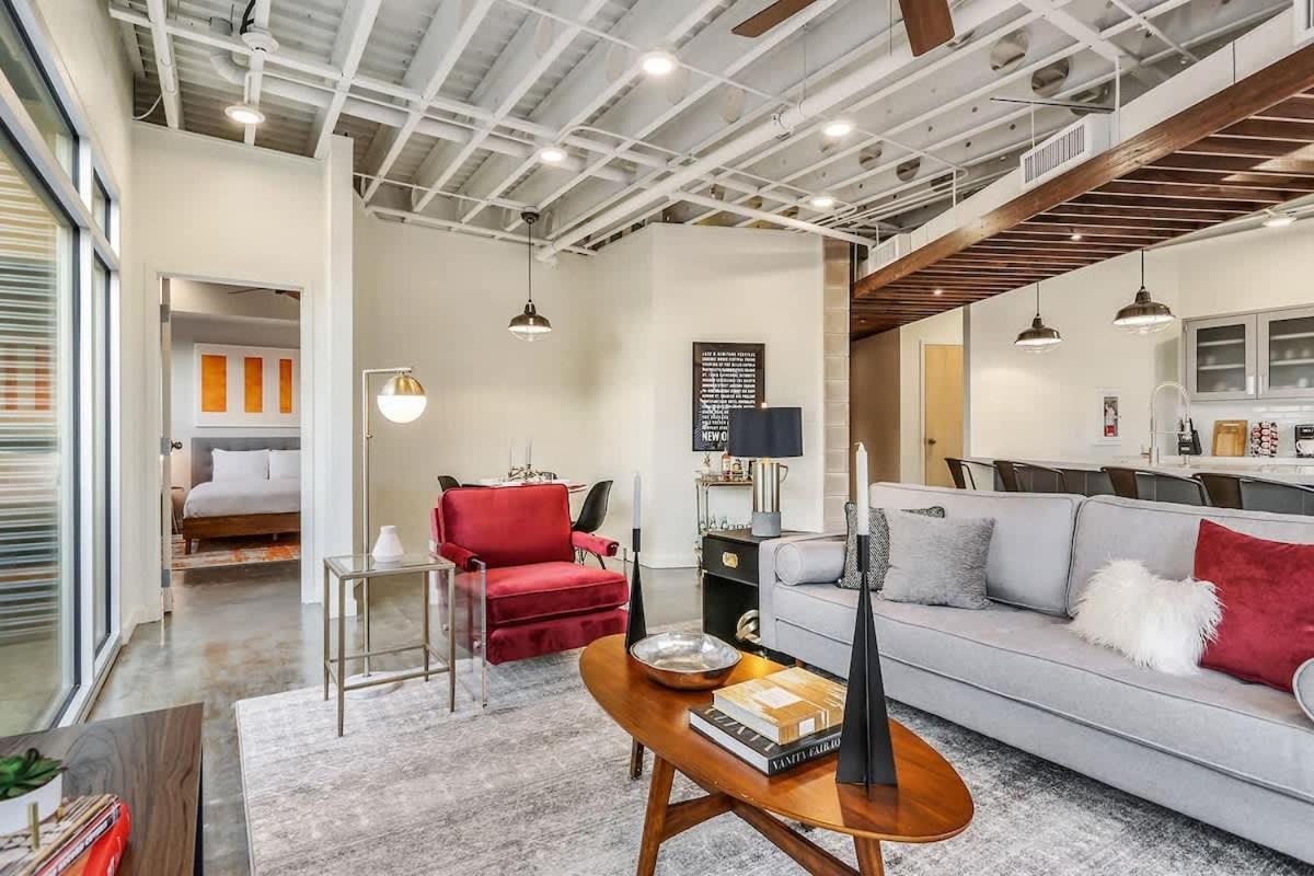 Luxury Two Bedroom Penthouse Apartment