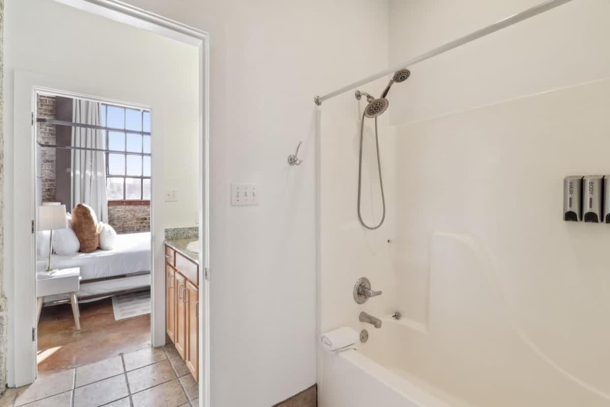 Stylish Industrial Loft In Warehouse District New Orleans