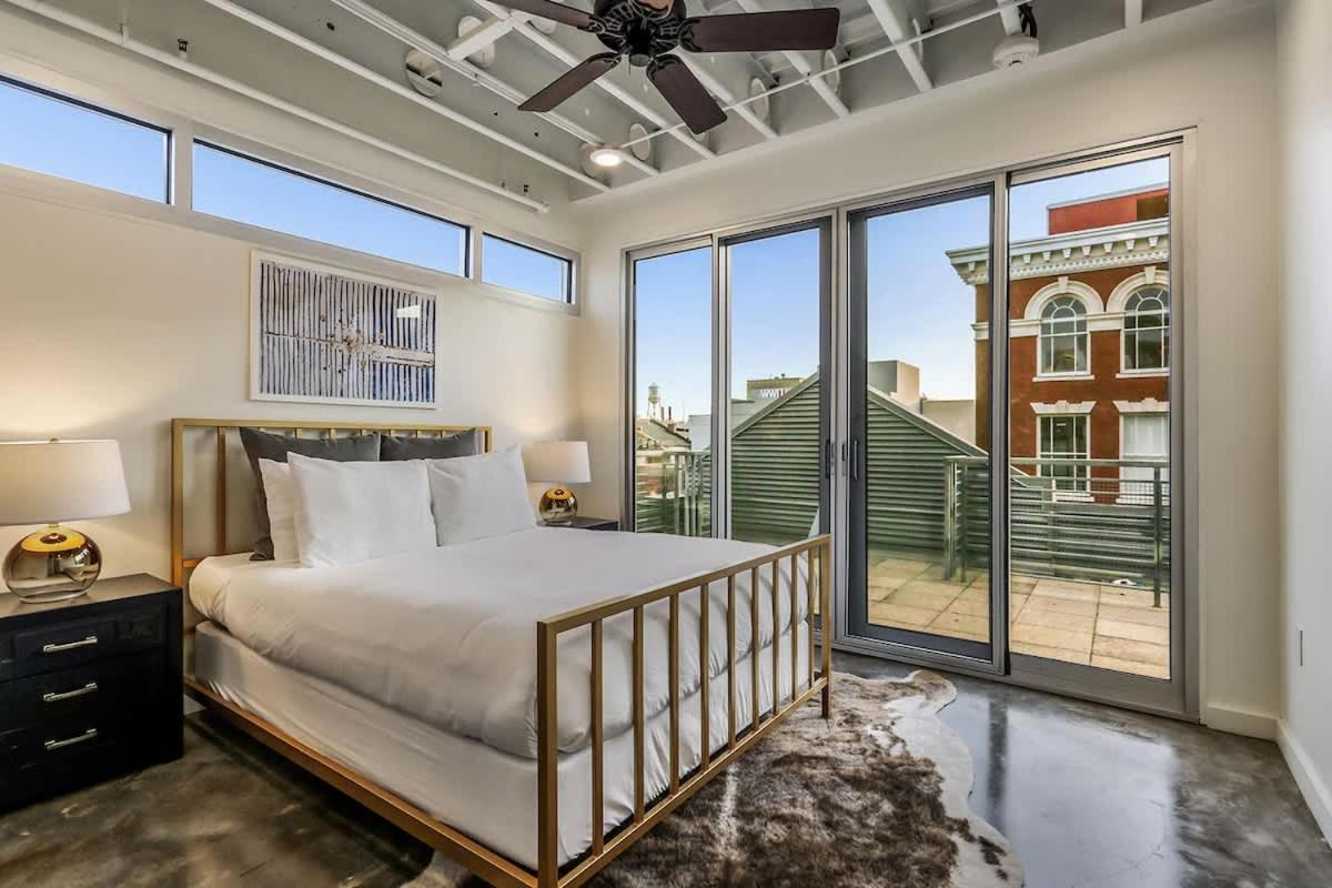 Apartment Luxury Two Bedroom Penthouse New Orleans