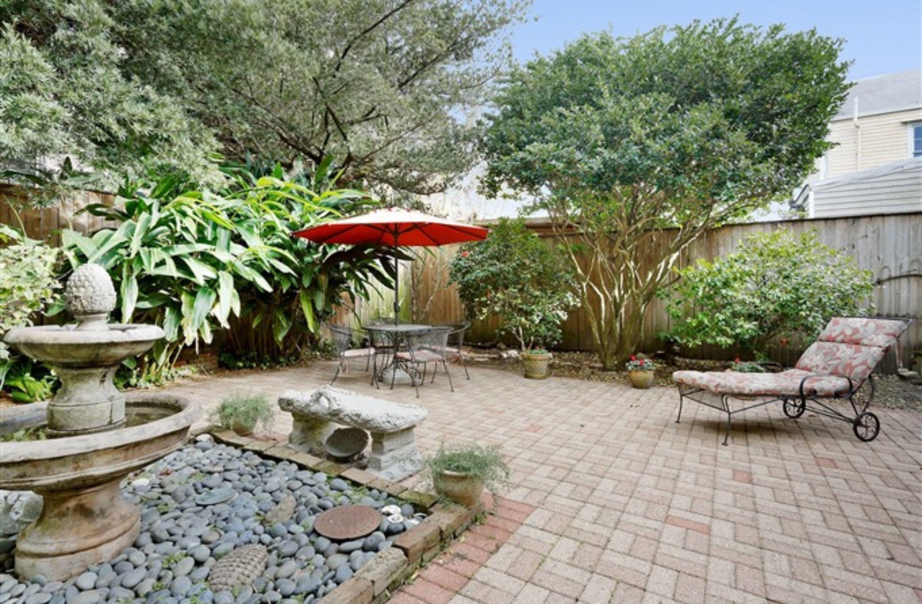 Bed & Breakfast Garden District 3*