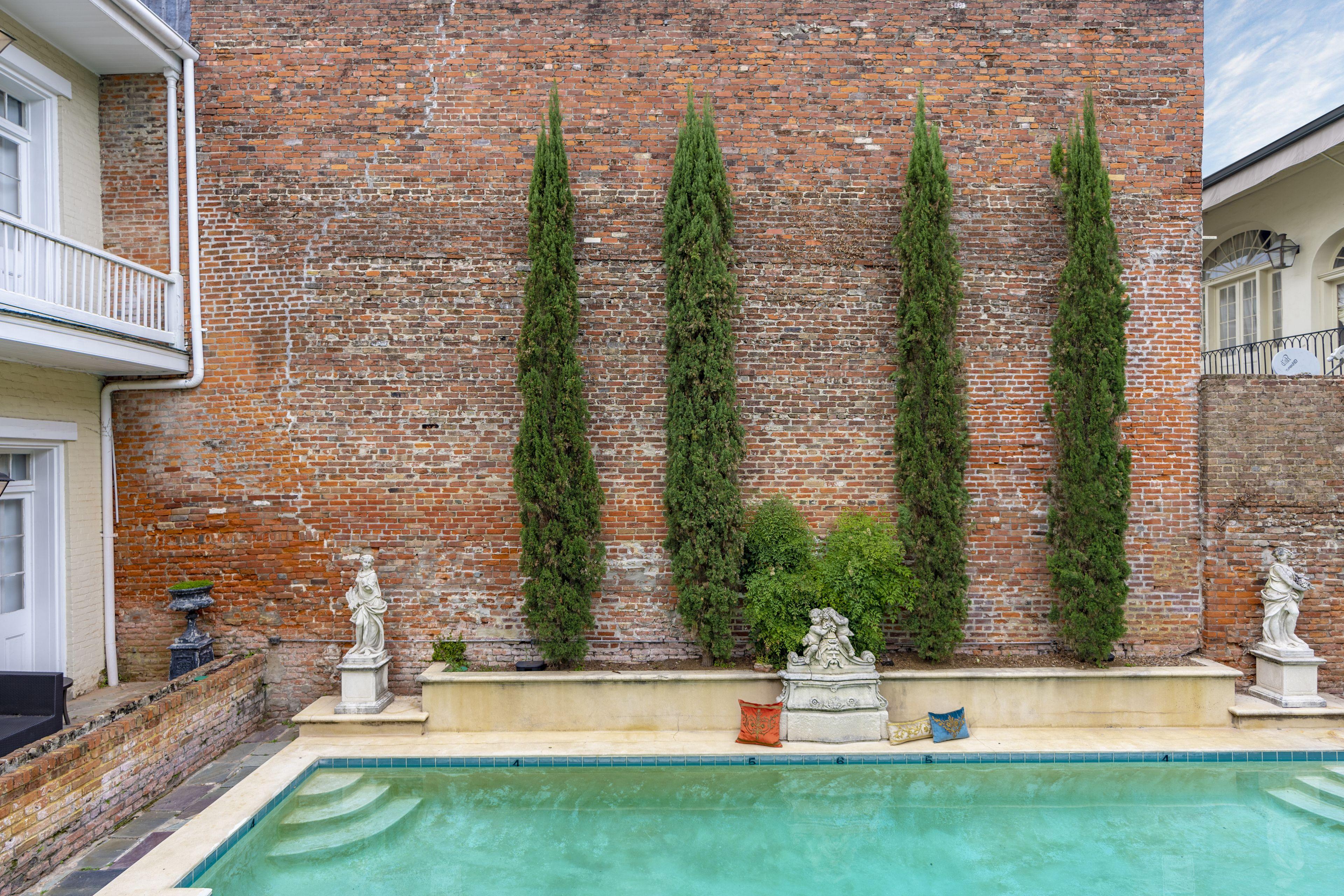 Chateau Hotel New Orleans