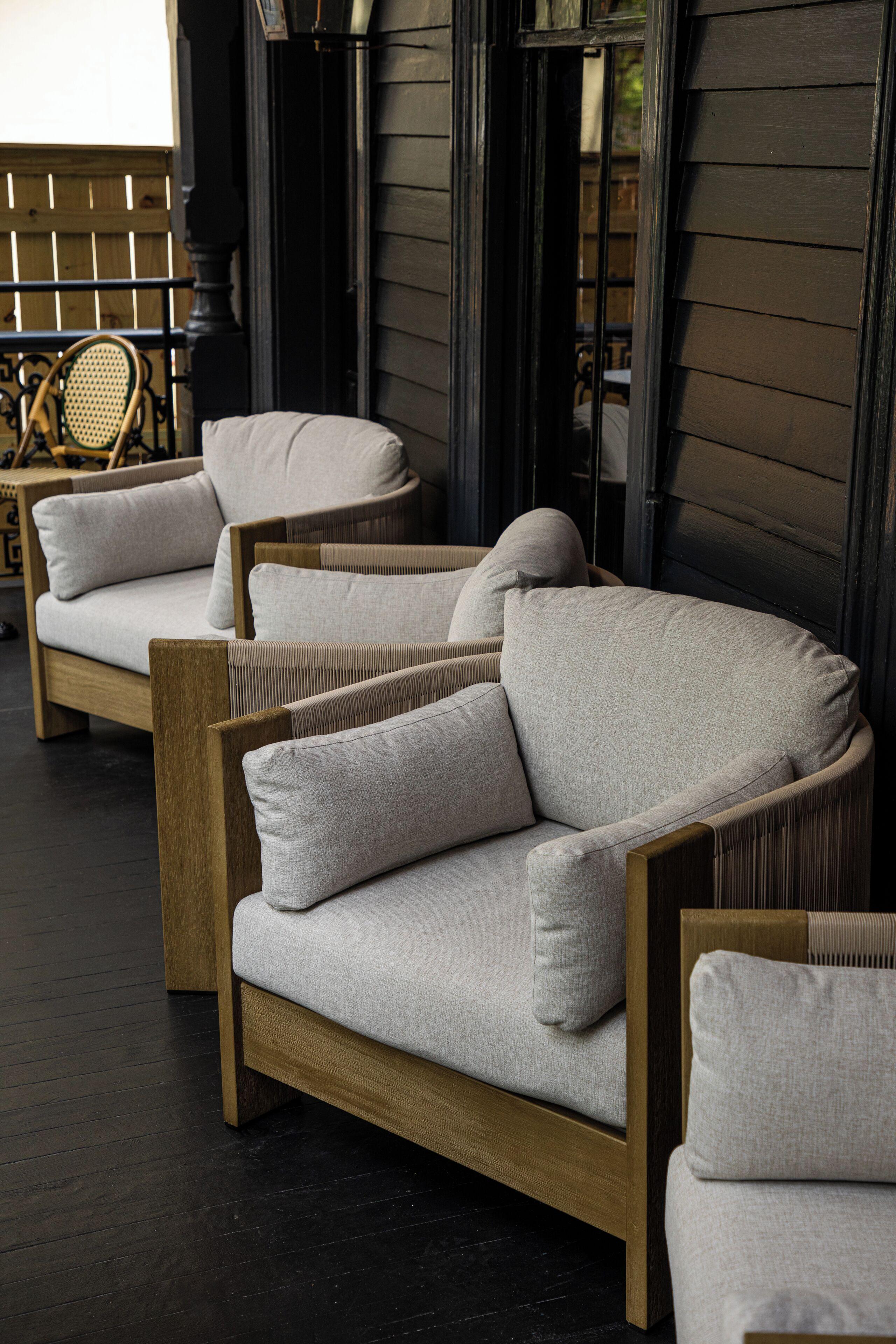 The Prytania Oaks Inn