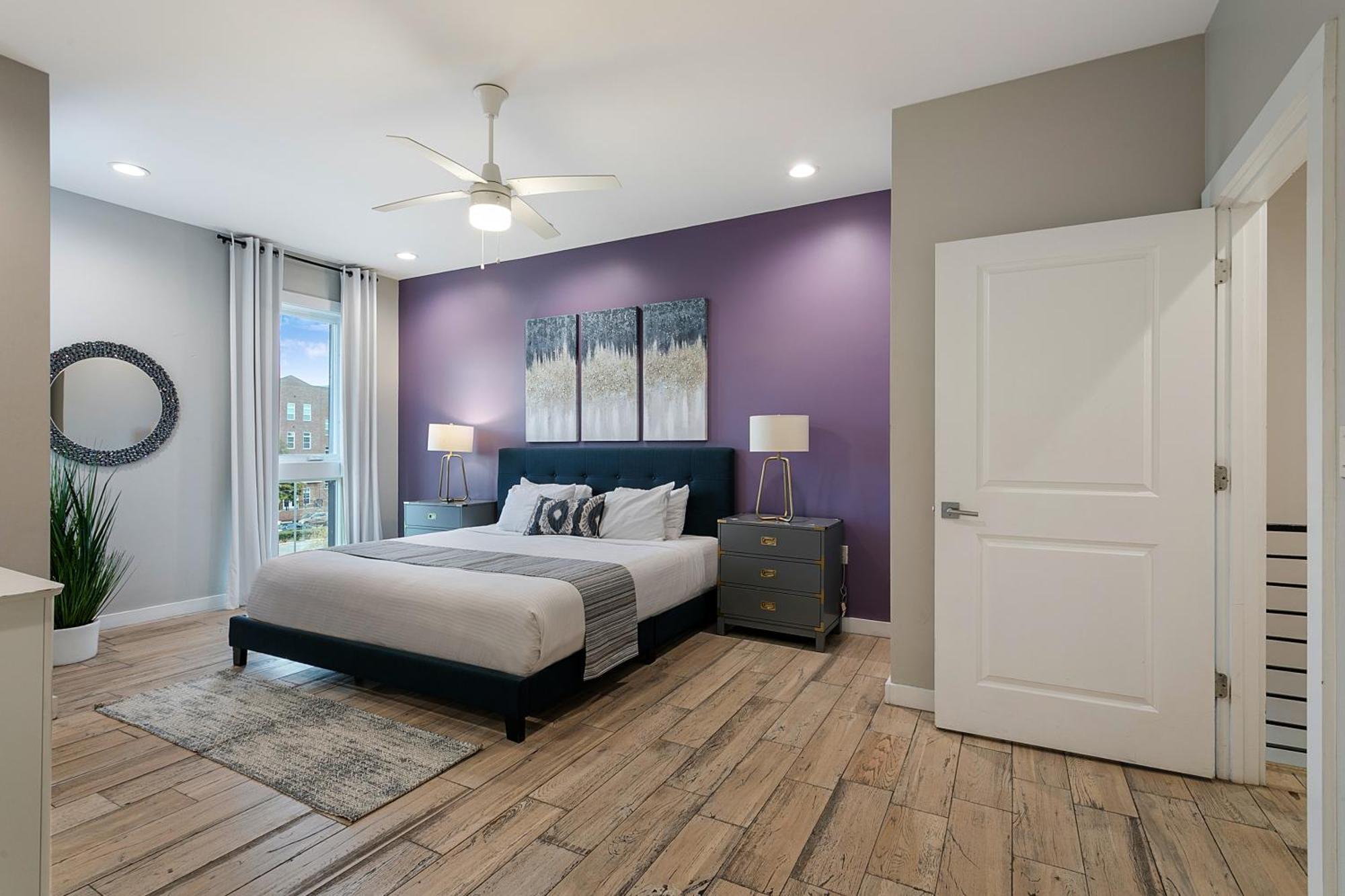 Holiday home Spacious 4br W Pool & Parking !!!