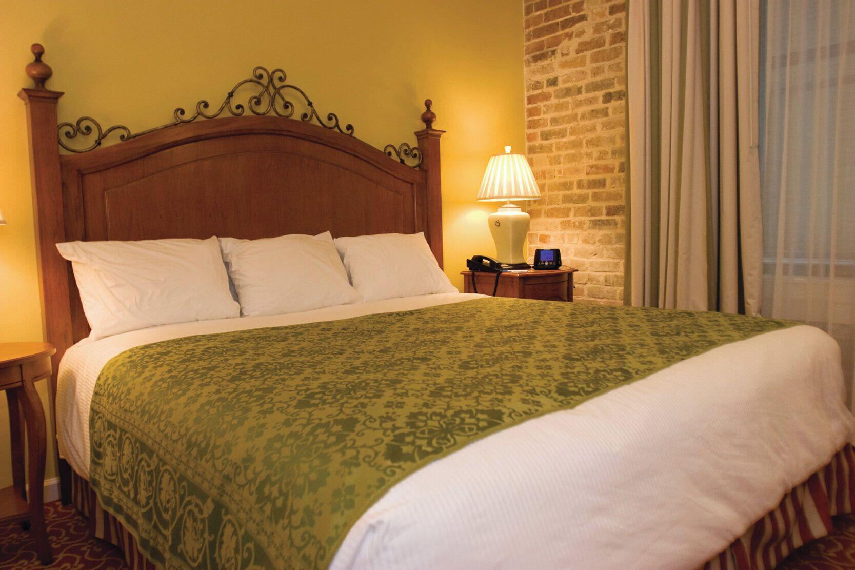 Club Wyndham La Belle Maison Resort New Orleans