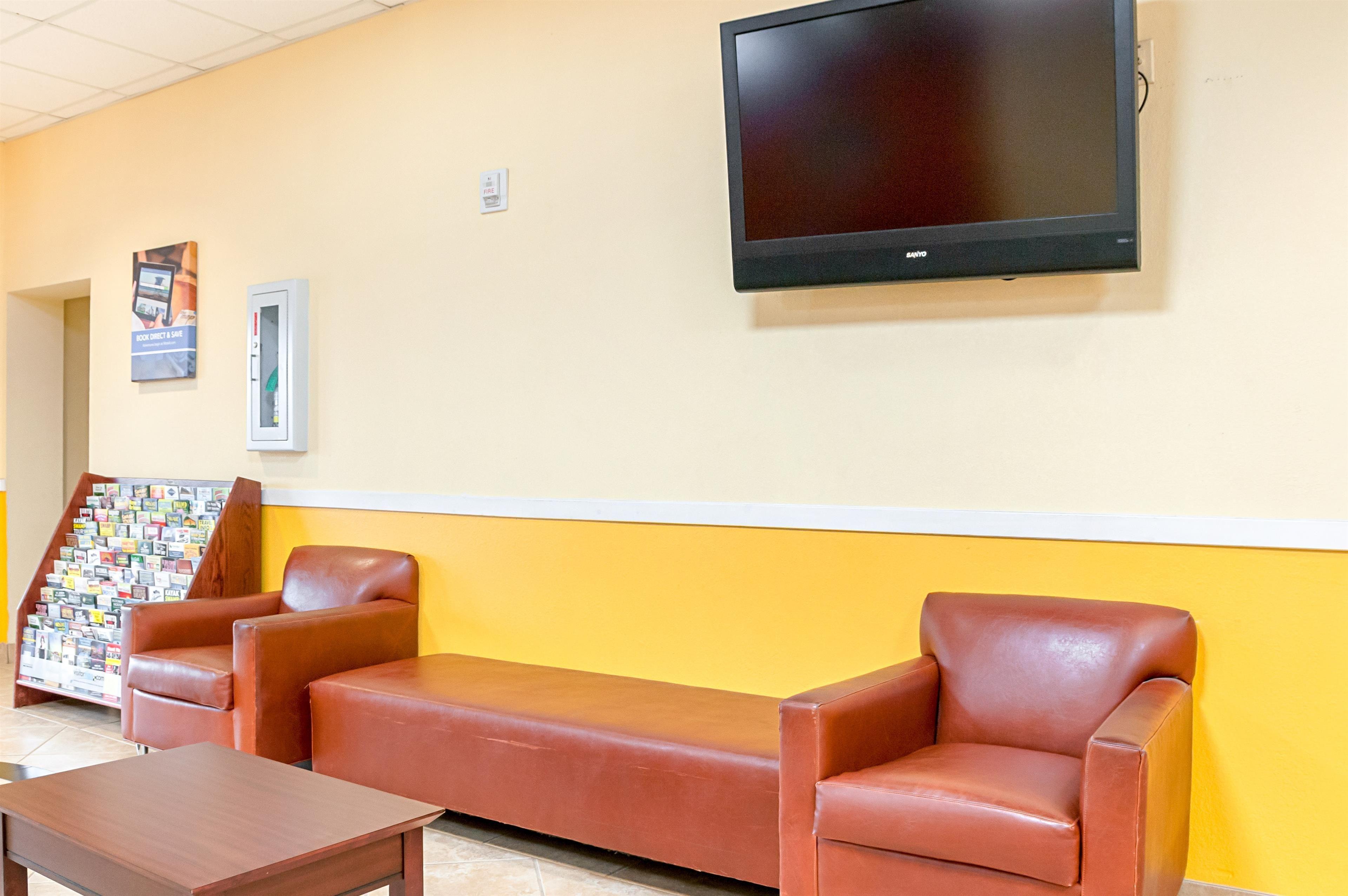 Hotel 6-new Orleans, La - Near Downtown 4*