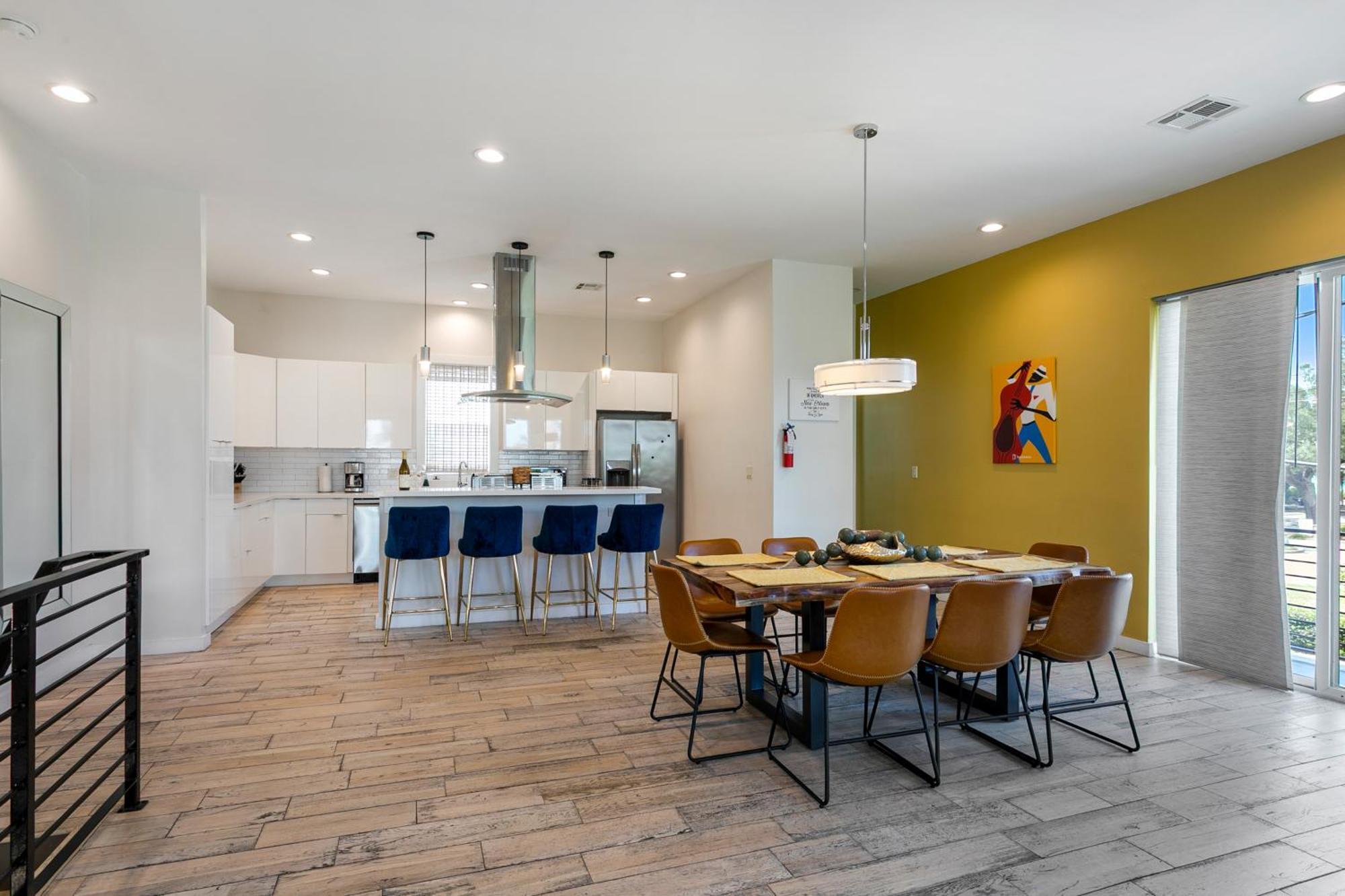 New Construction Elegant Holiday home New Orleans