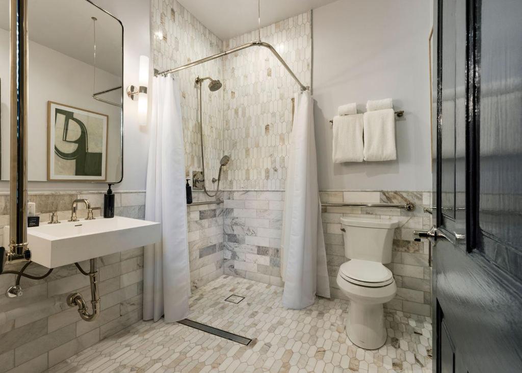 Hotel Blackbird New Orleans