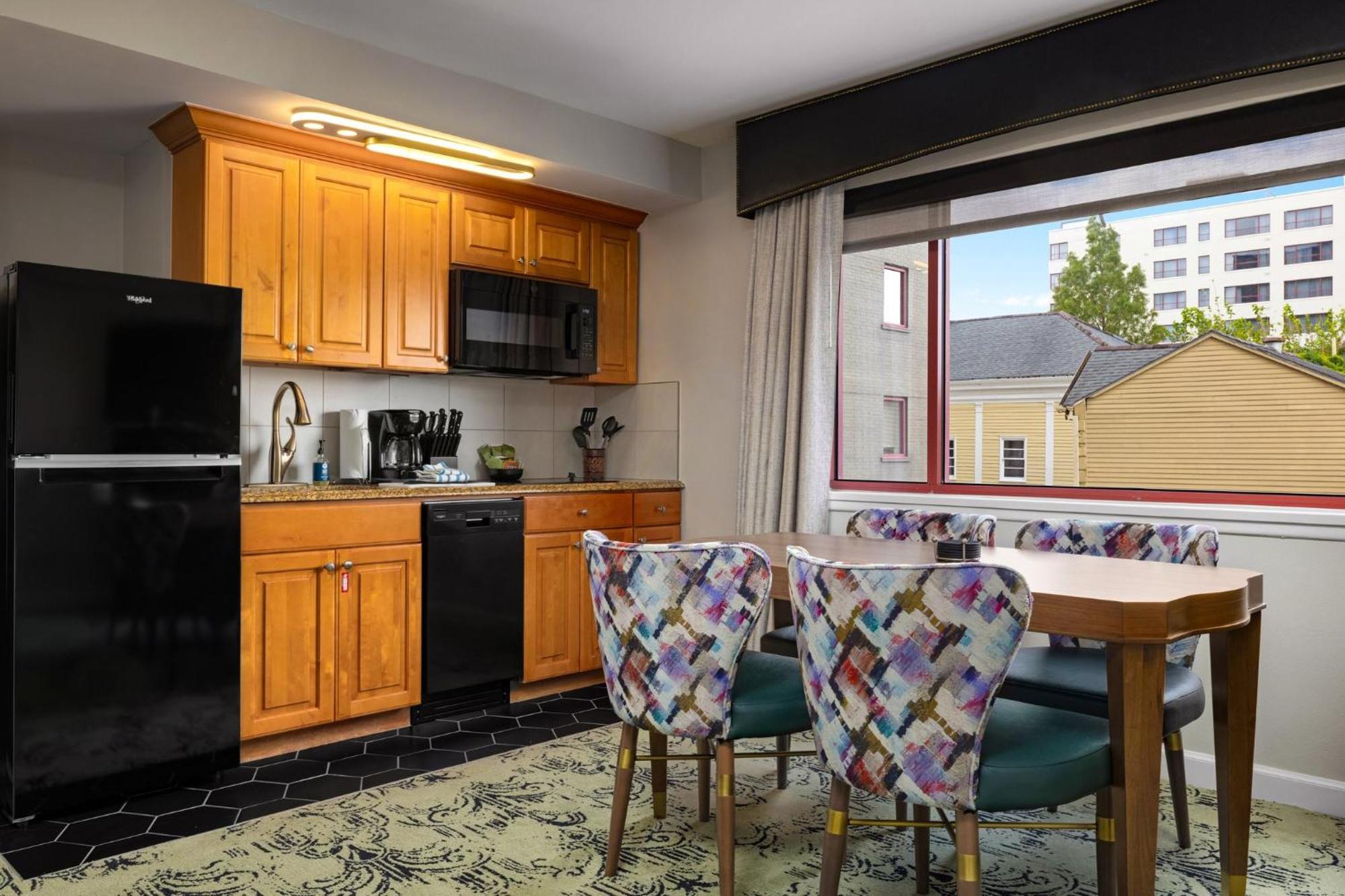 Club Wyndham Avenue Plaza 3*