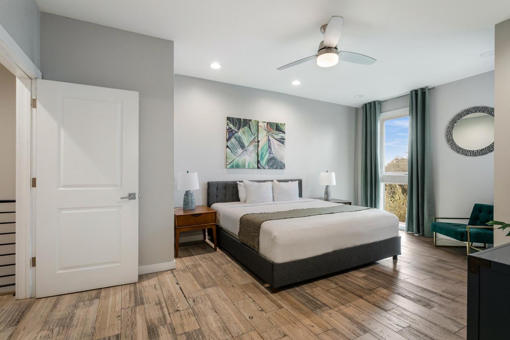 New Construction Elegant Holiday home *