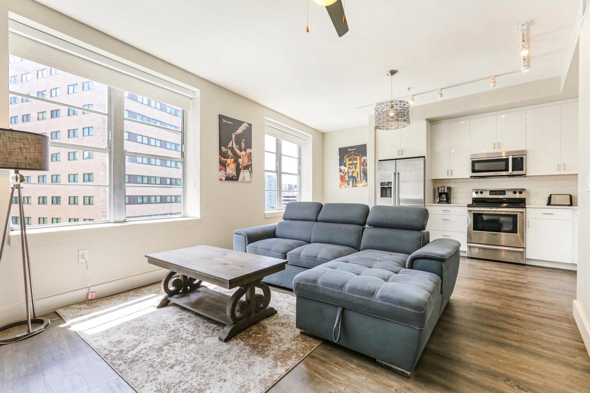 California Building Hotel