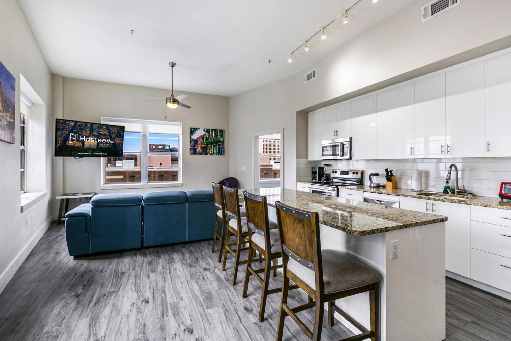 Hotel California Building