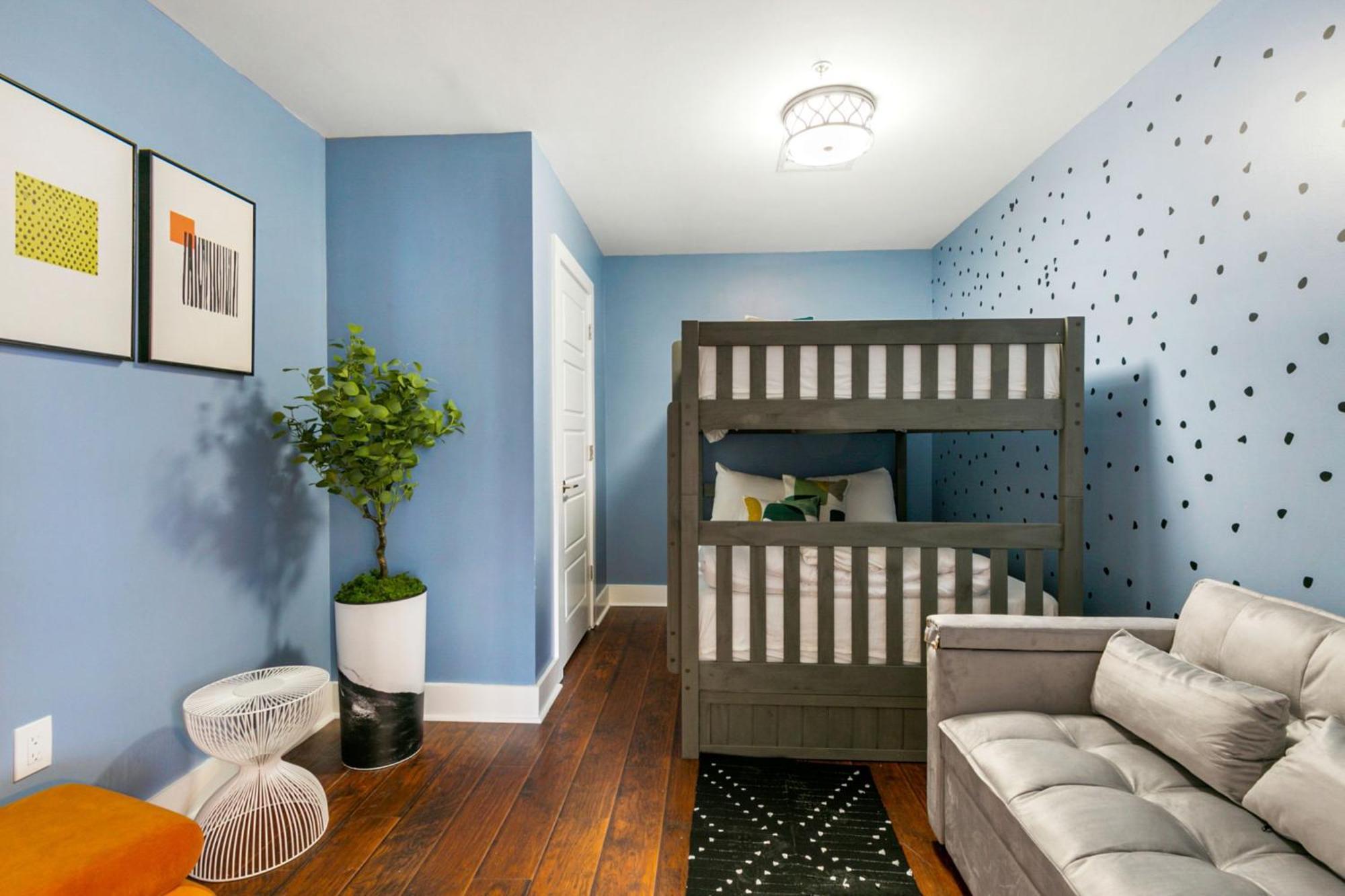 California Building Hotel 3*