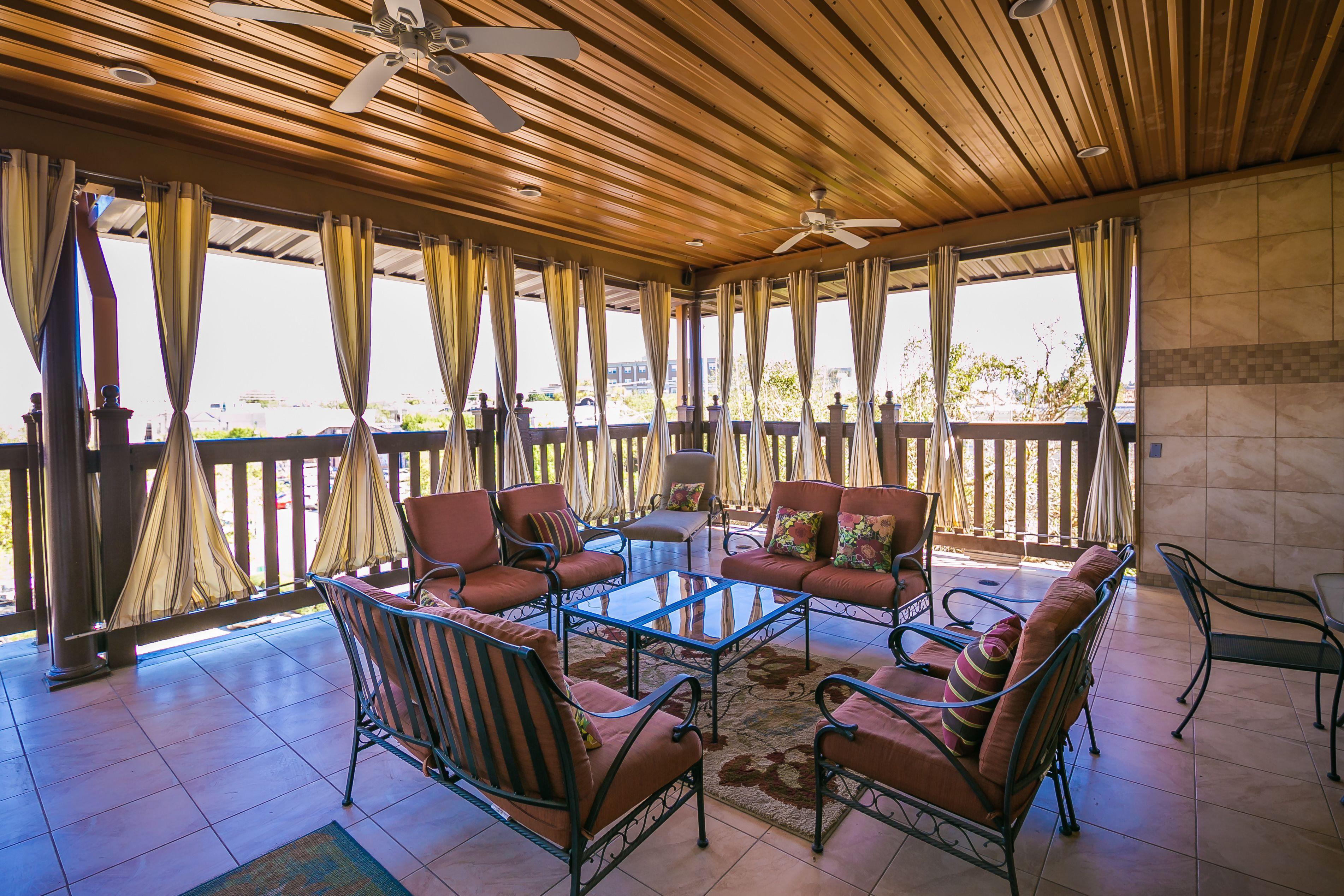 Modern, Spacious With Luxury Amenities 3*