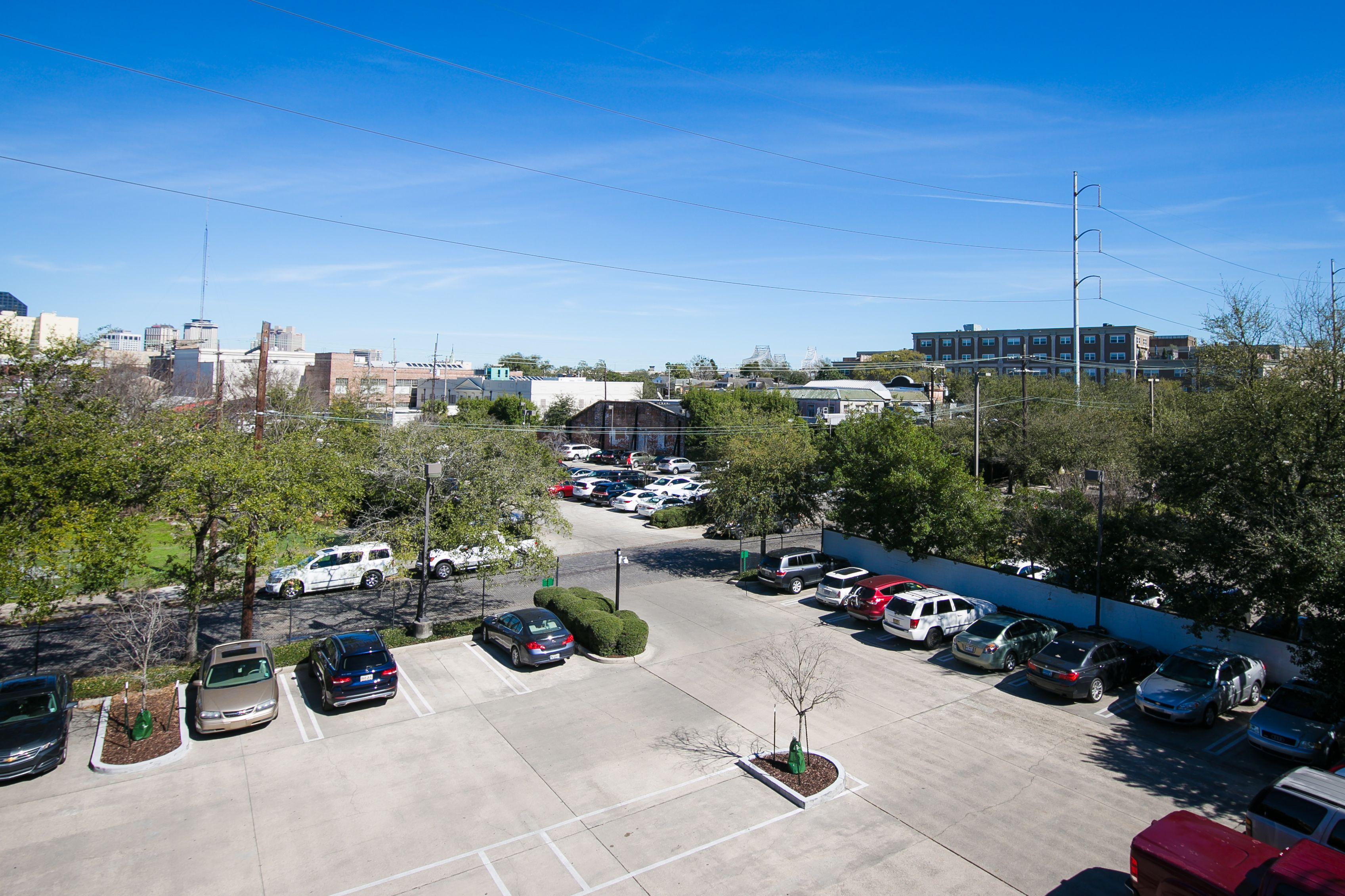 Aparthotel Modern, Spacious With Luxury Amenities 3*