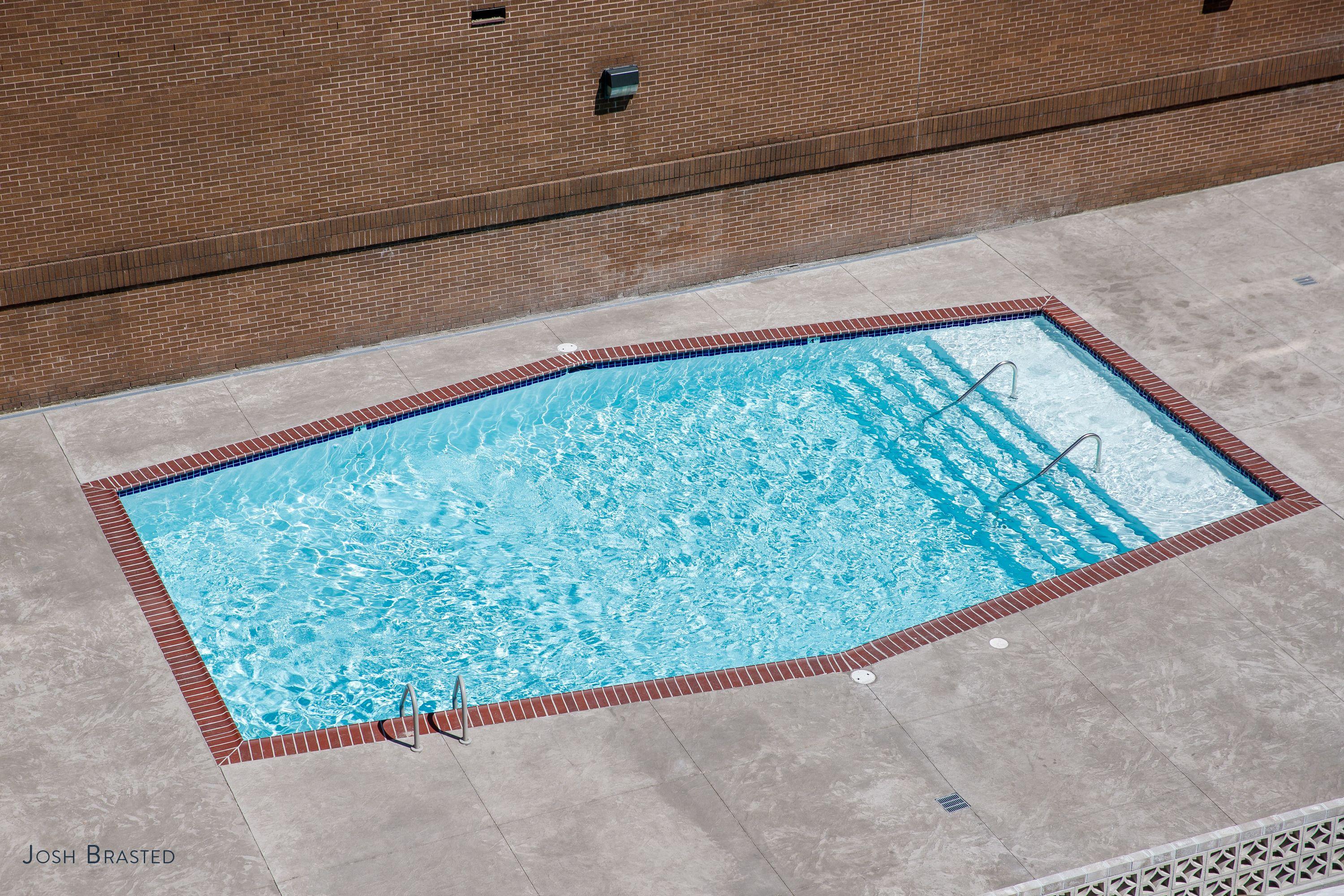 Alder Uptown Hotel 3*