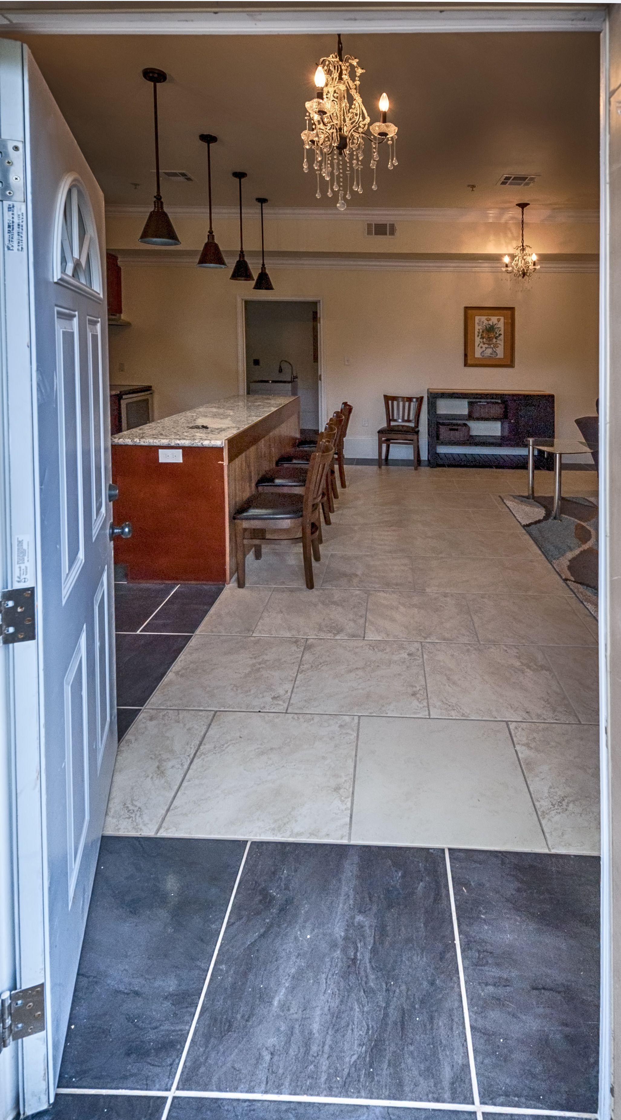 Urban With Spacious & Amenities Apartment *