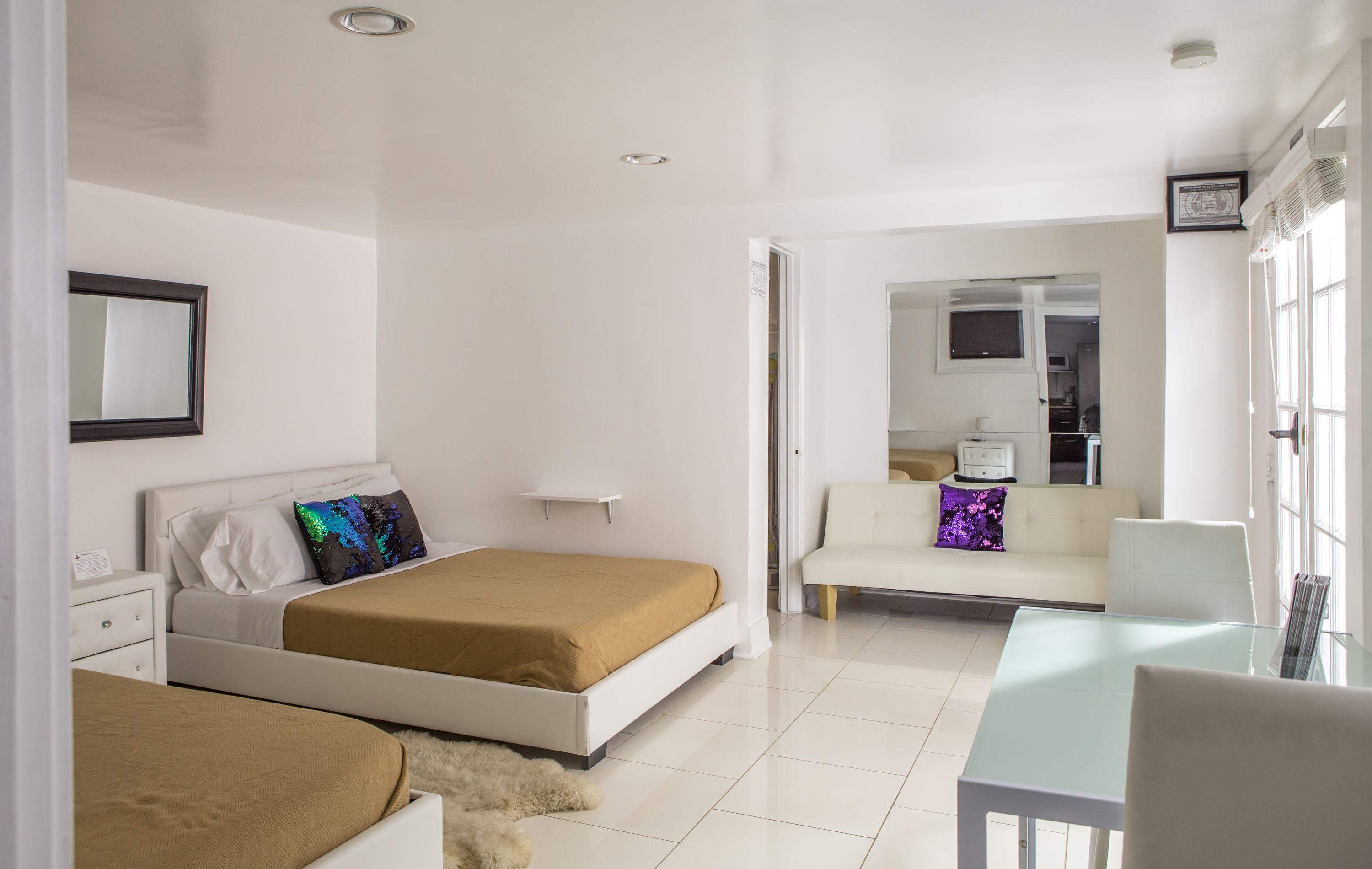 Motel Magazine Mansion 3*