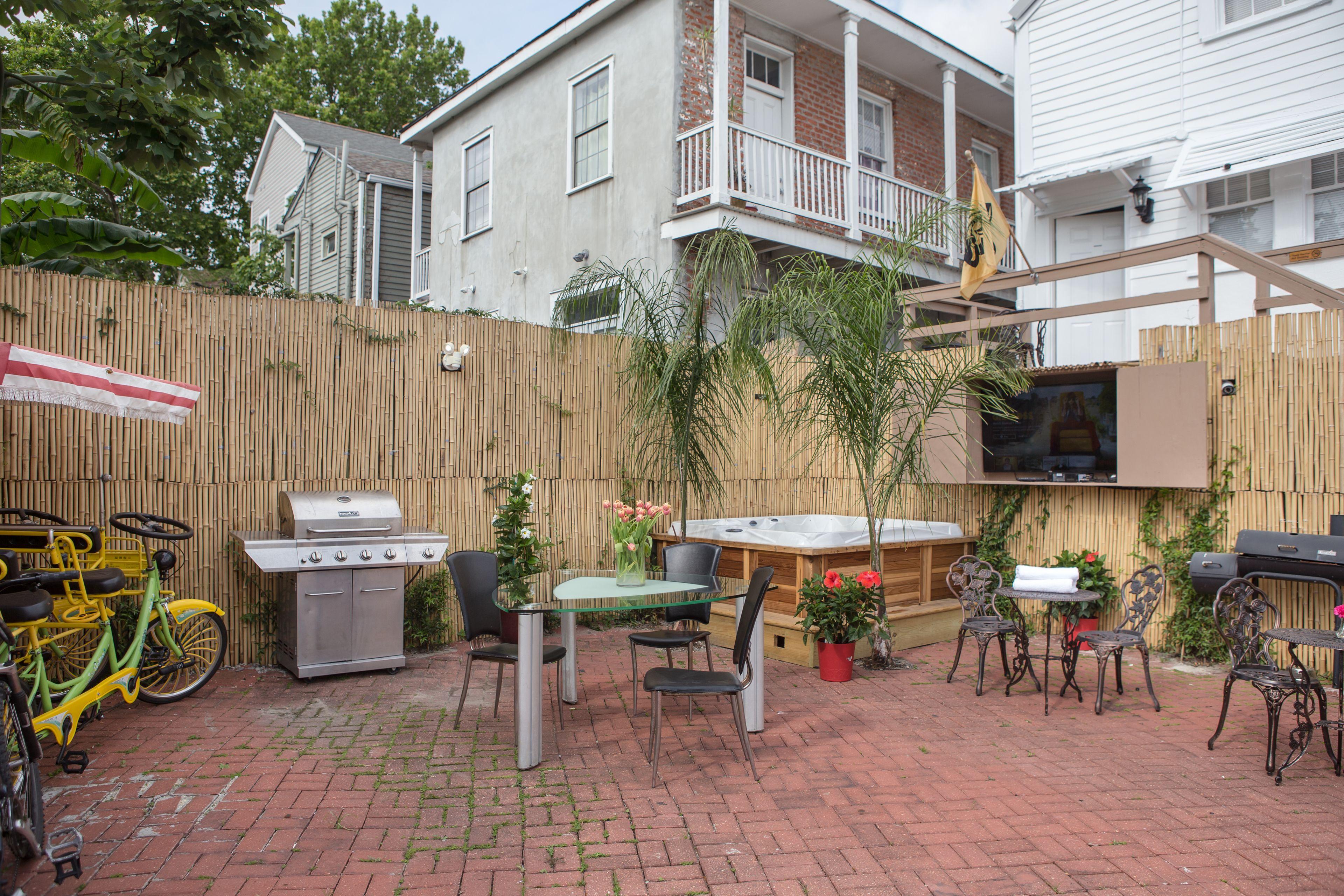 Magazine Mansion Motel