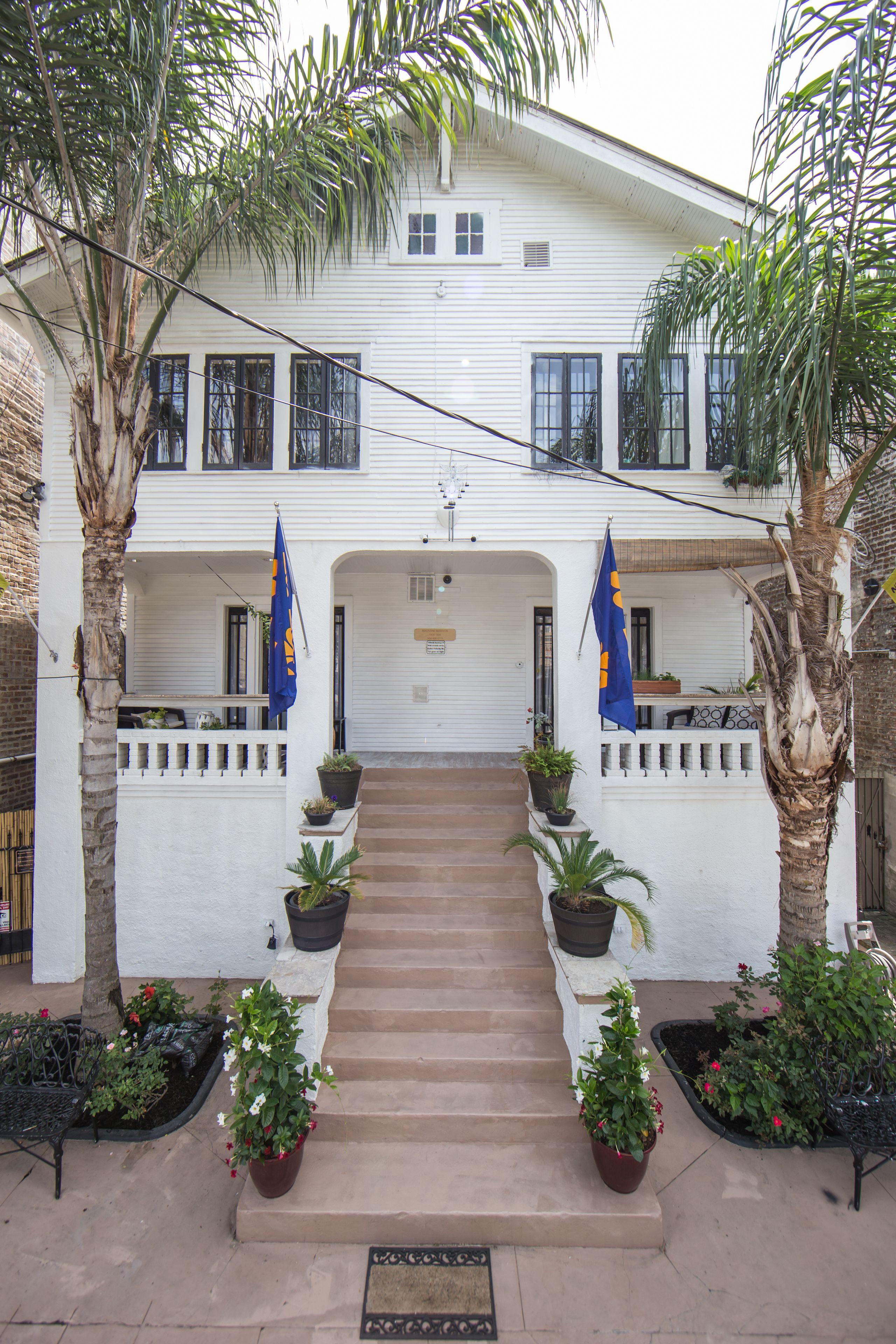 Magazine Mansion Motel New Orleans